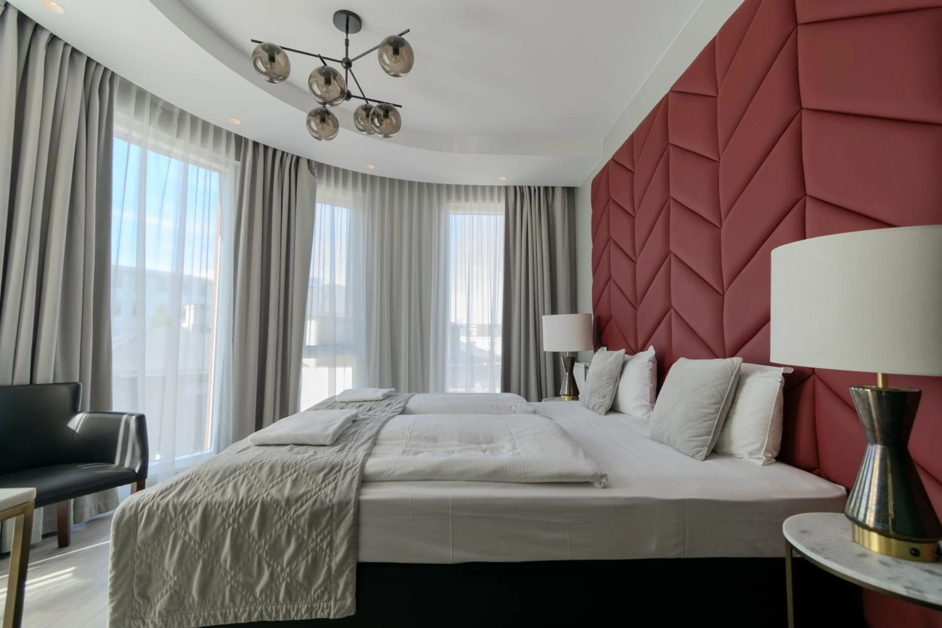 Bed in Midtown Hotel