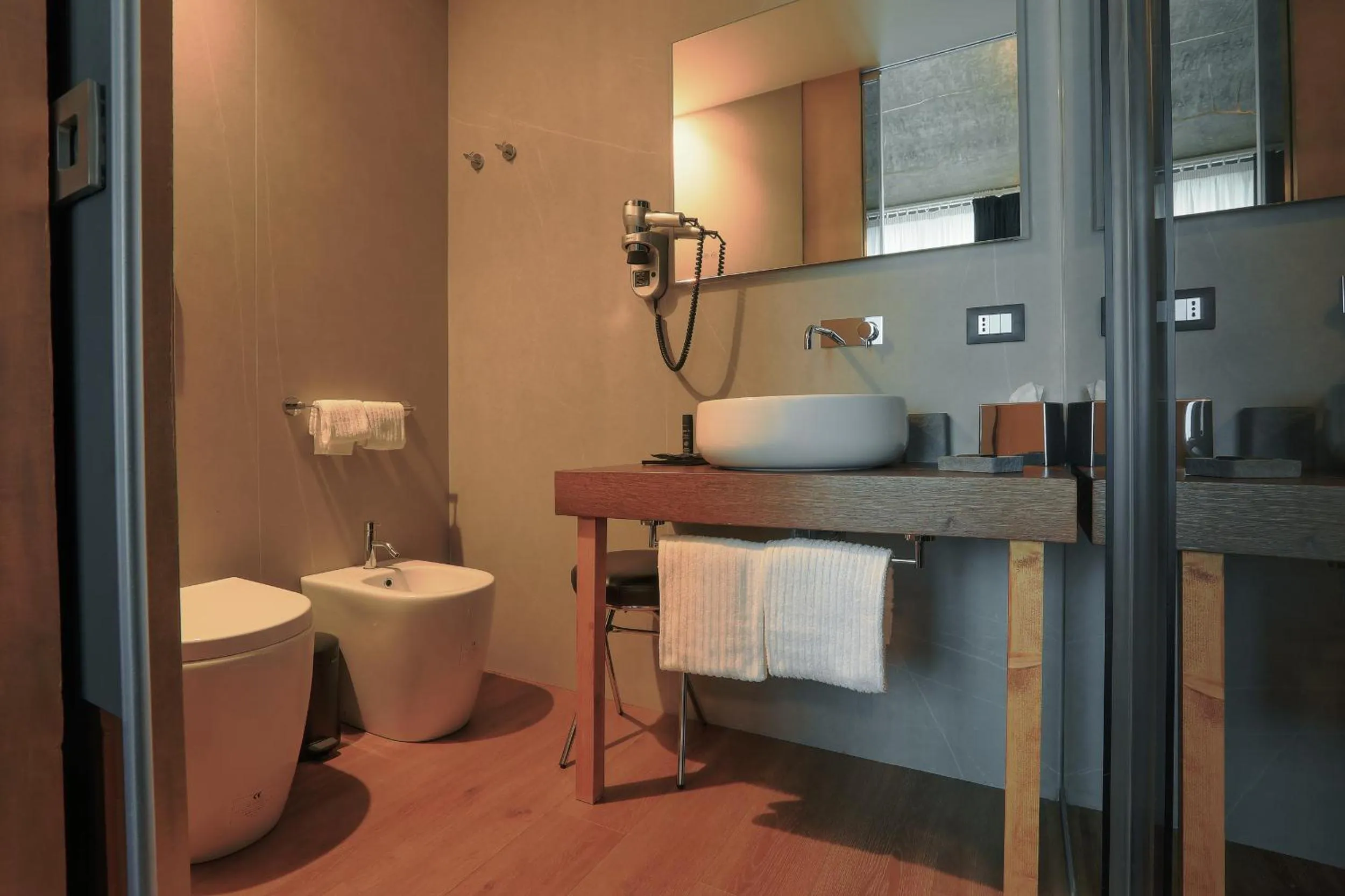 Toilet in Palco Rooms&Suites