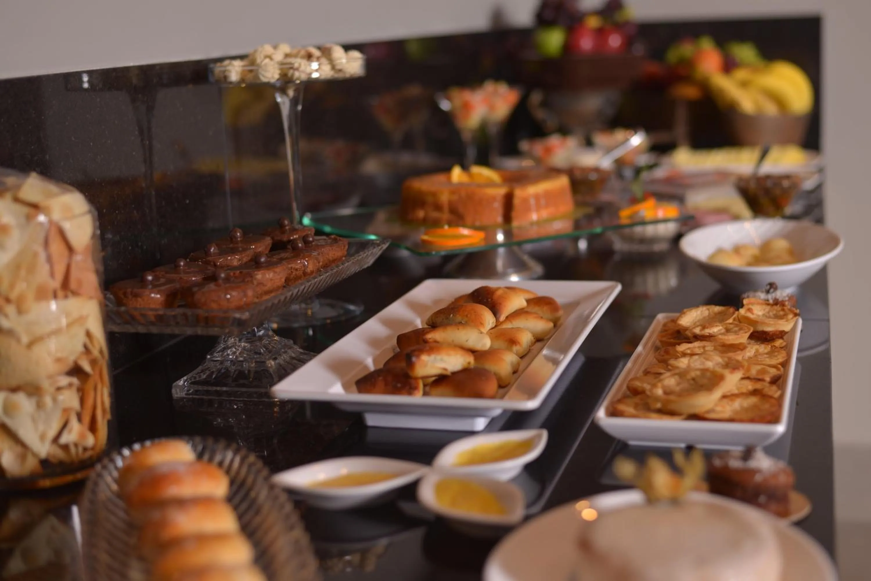 Food and drinks in Hplus Premium Palmas