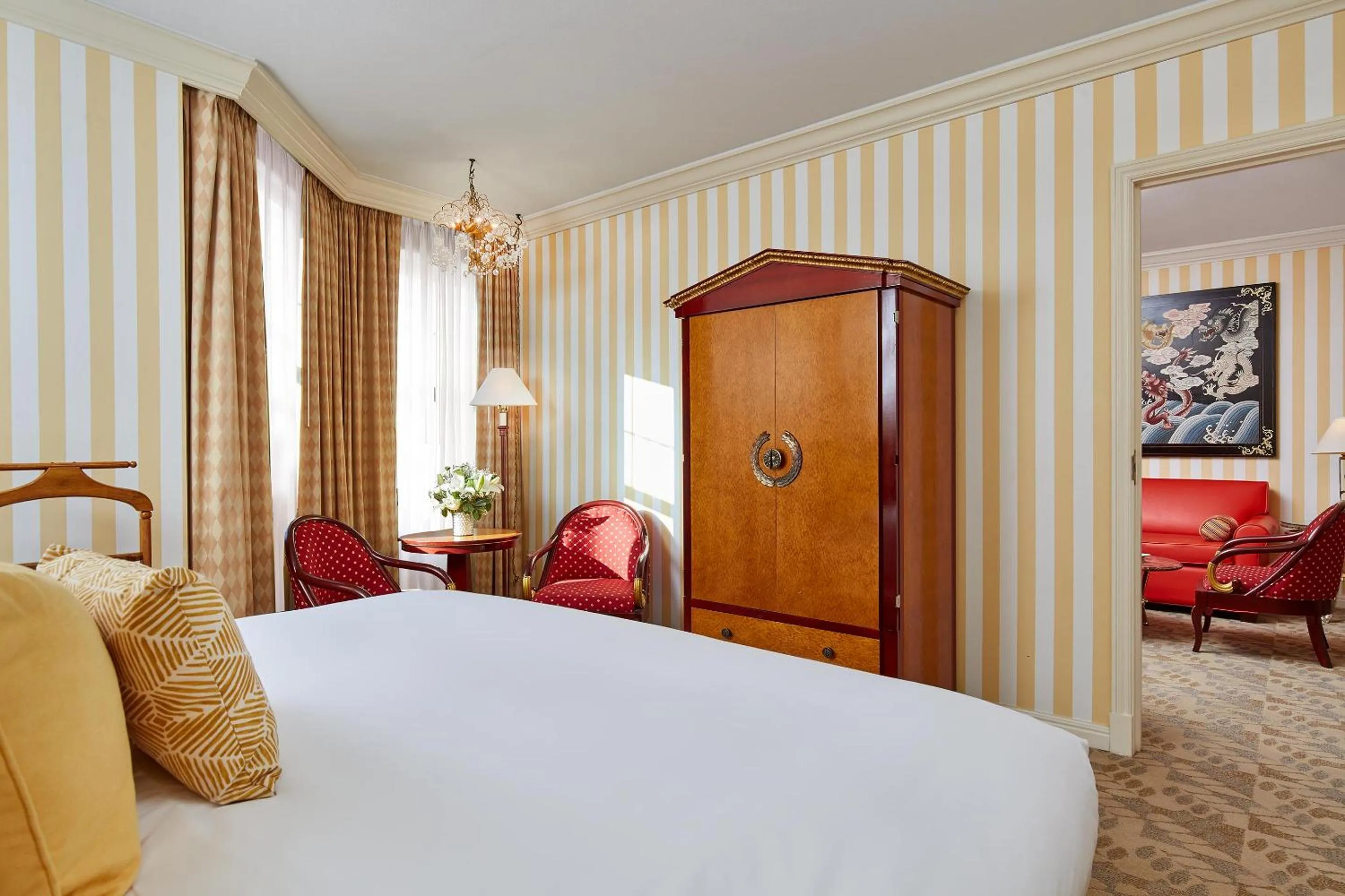 Bed in Orchard Hotel