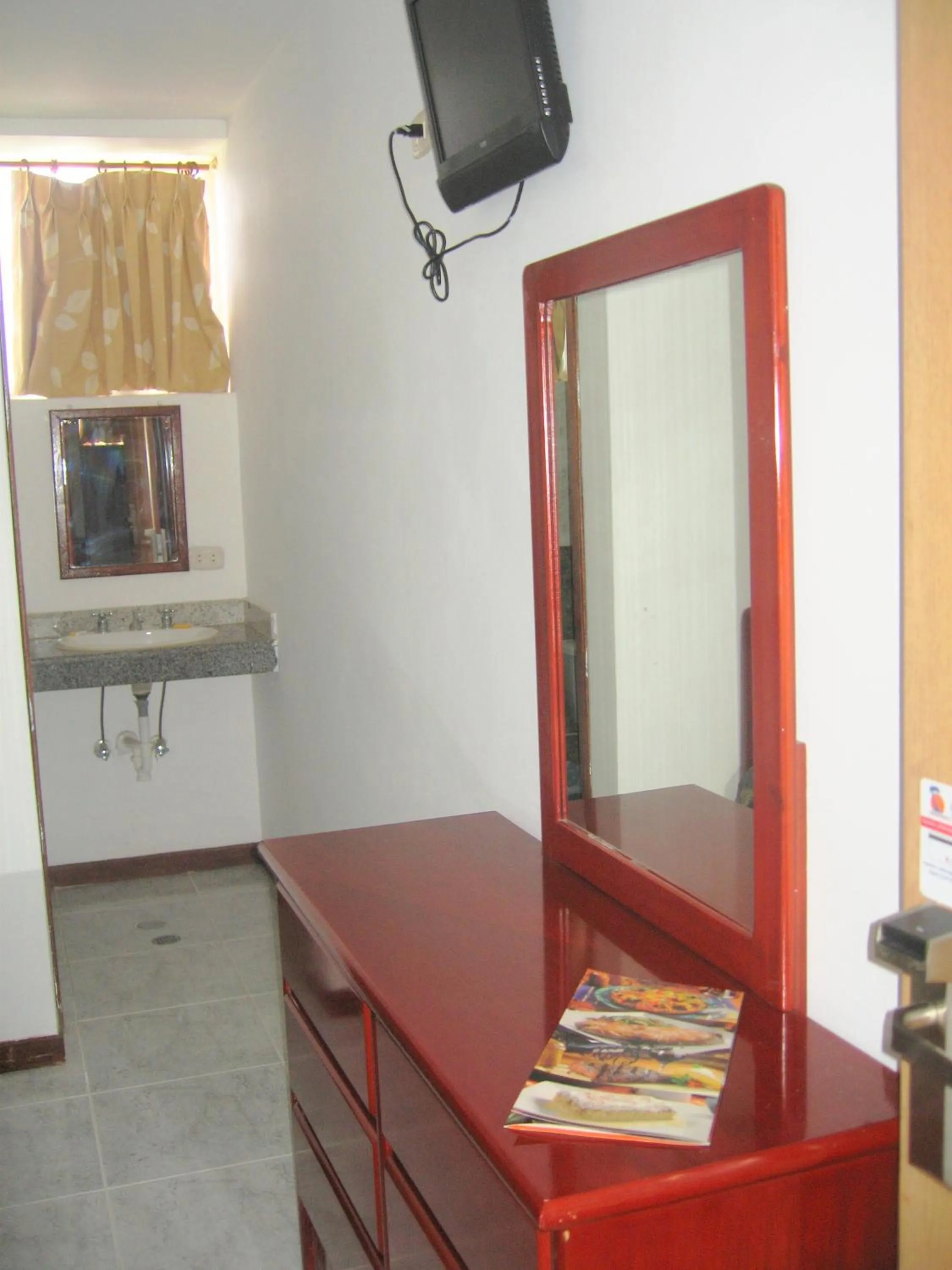 Photo of the whole room in Hotel Catimar