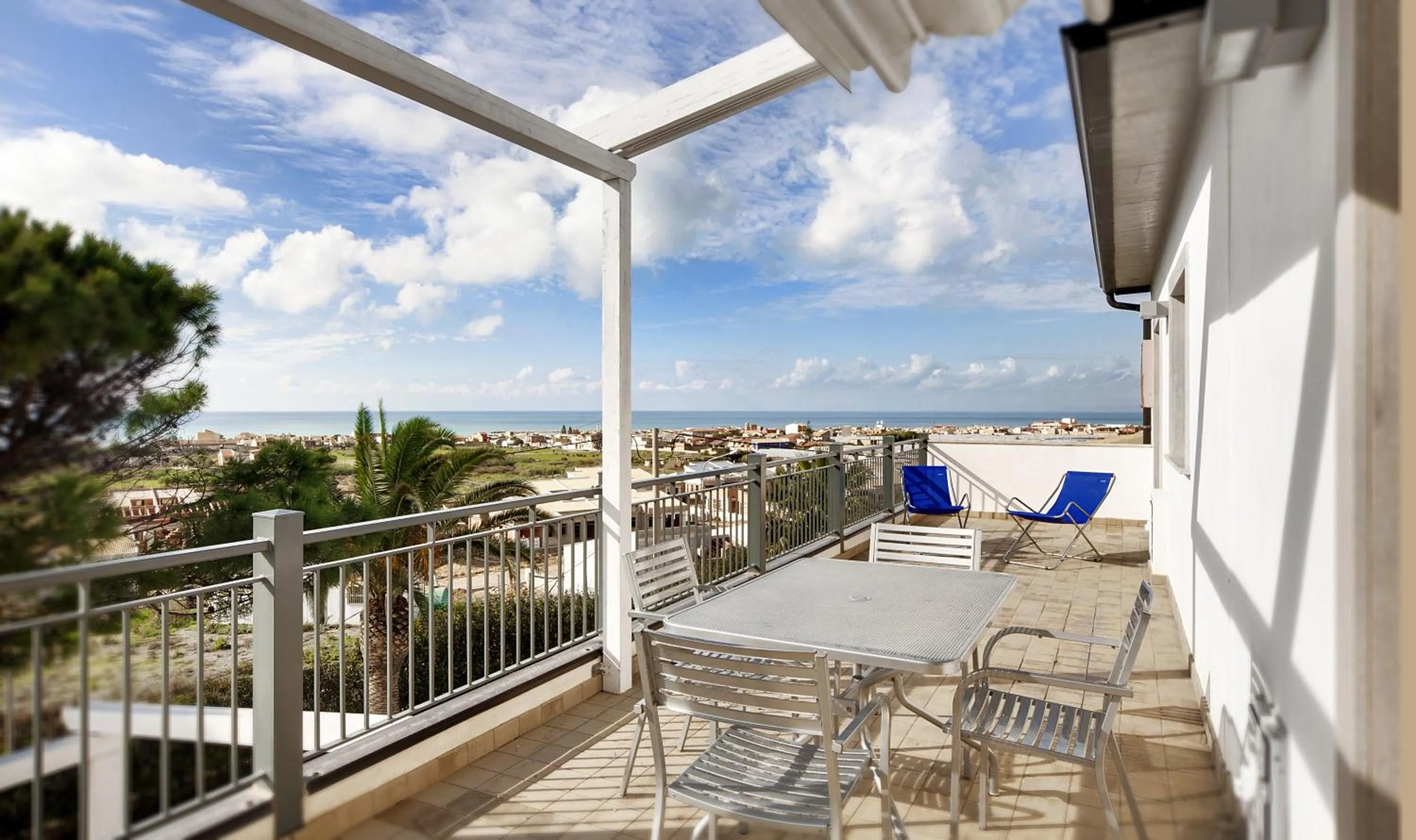 Balcony/Terrace in Sikelika Residence Sul Mare