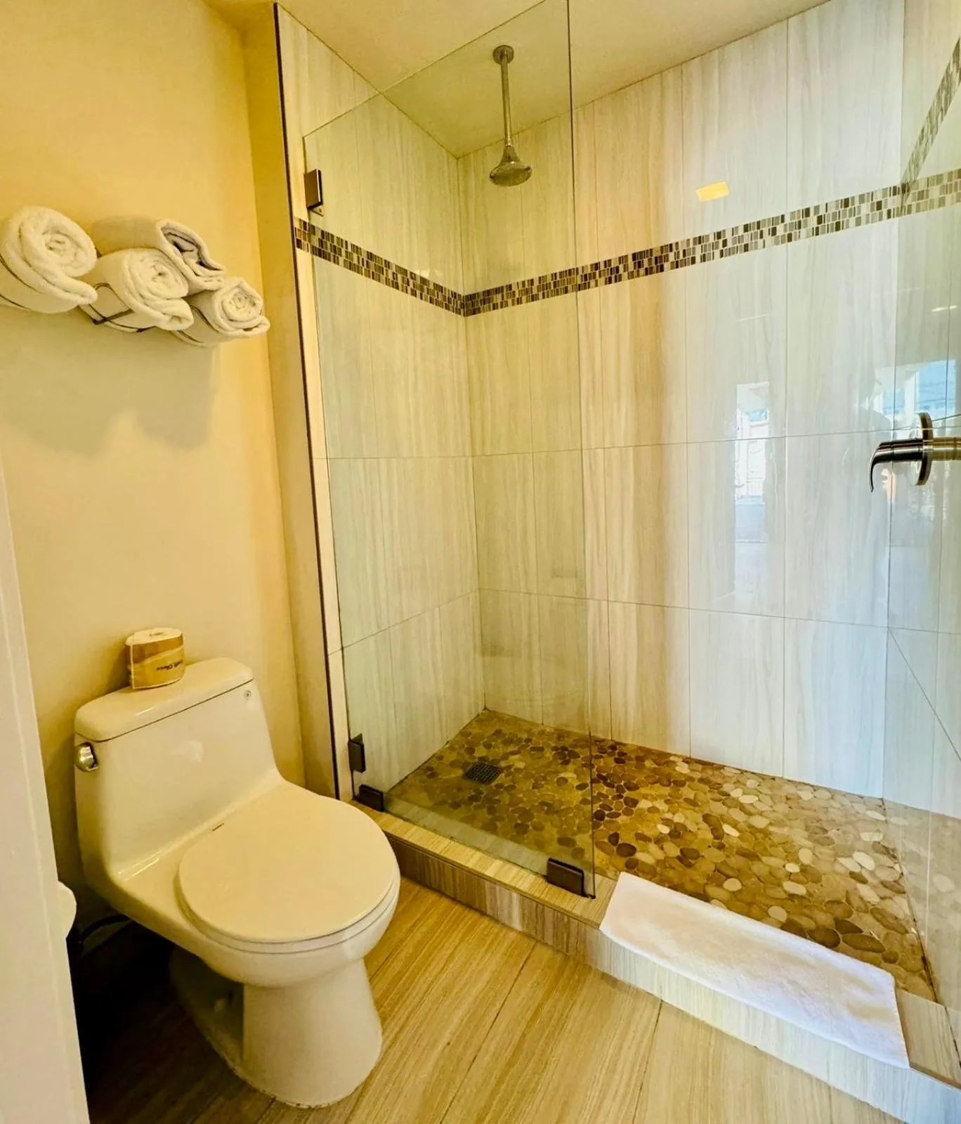 Shower in Greenwich Inn