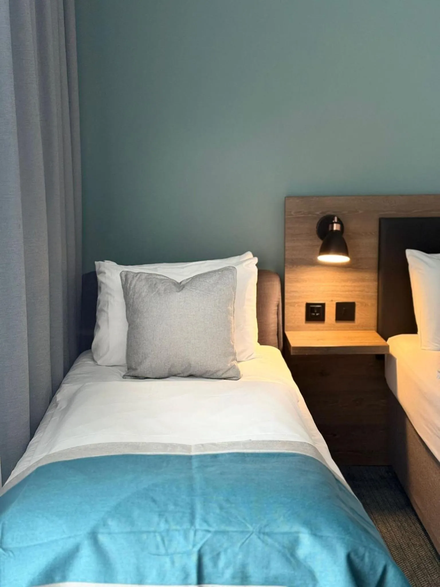 Photo of the whole room, Bed in Holiday Inn - the niu, Loom Manchester North by IHG