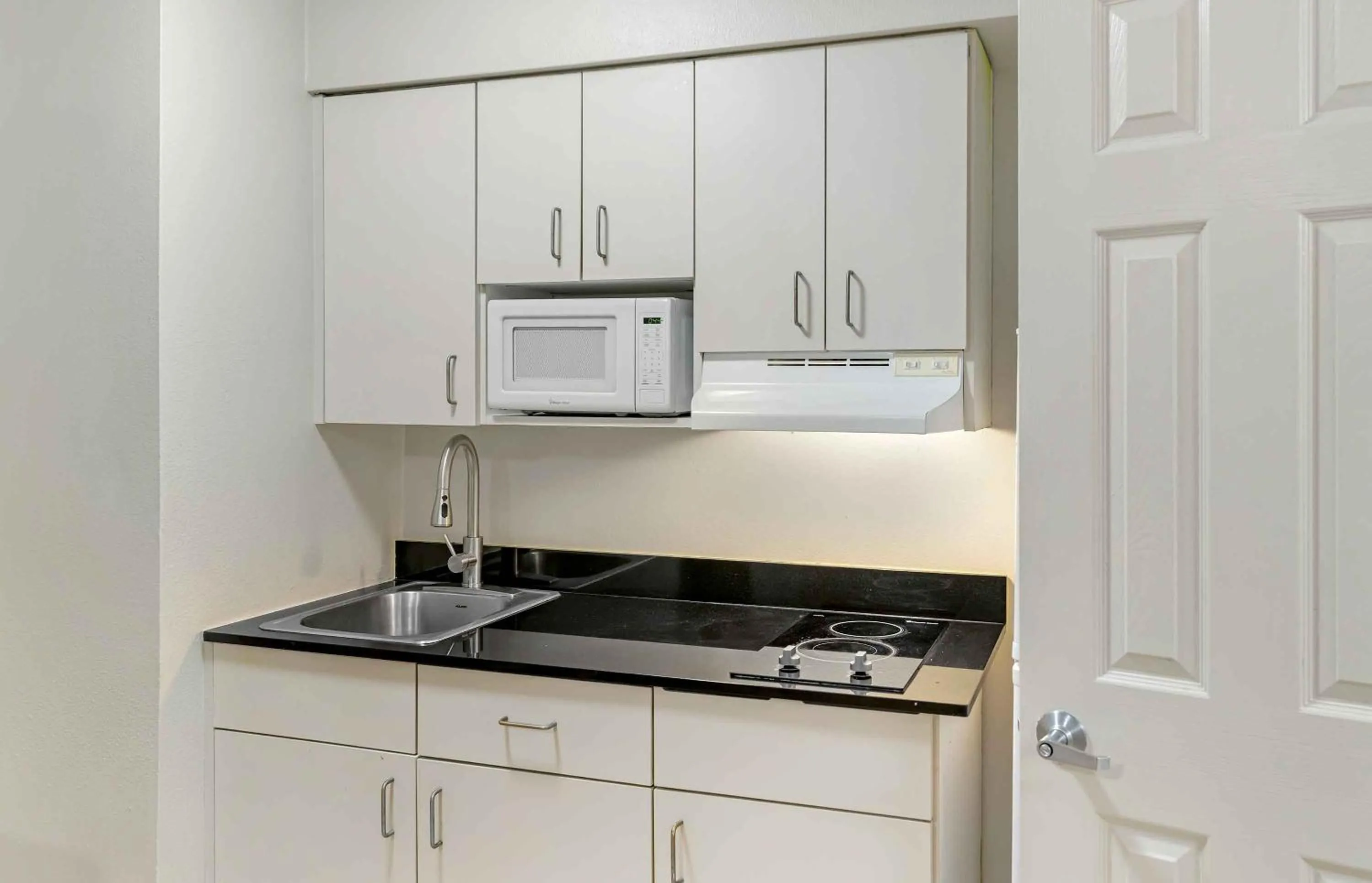 Kitchen or kitchenette in Extended Stay America Select Suites - Odessa