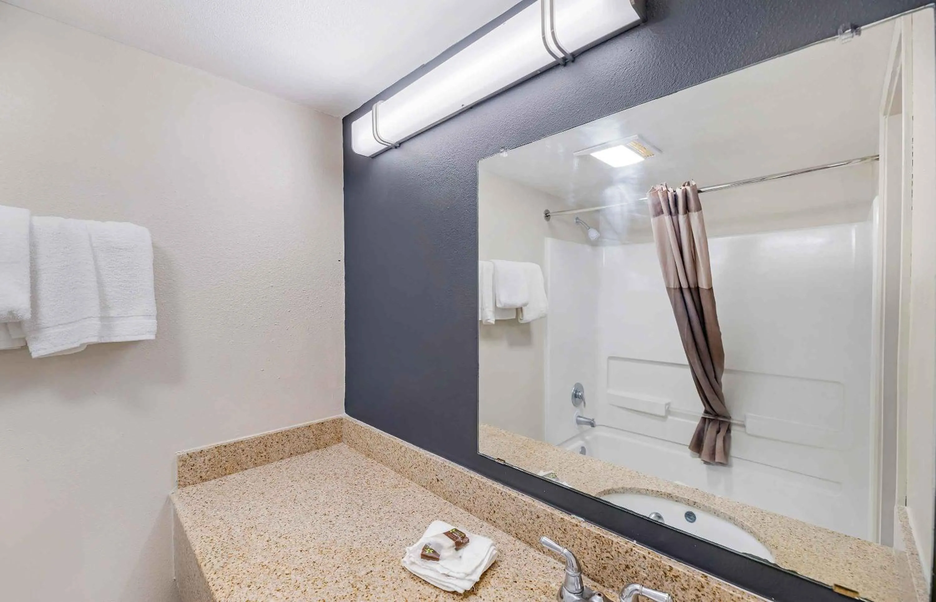 Bathroom in Extended Stay America Select Suites - Odessa
