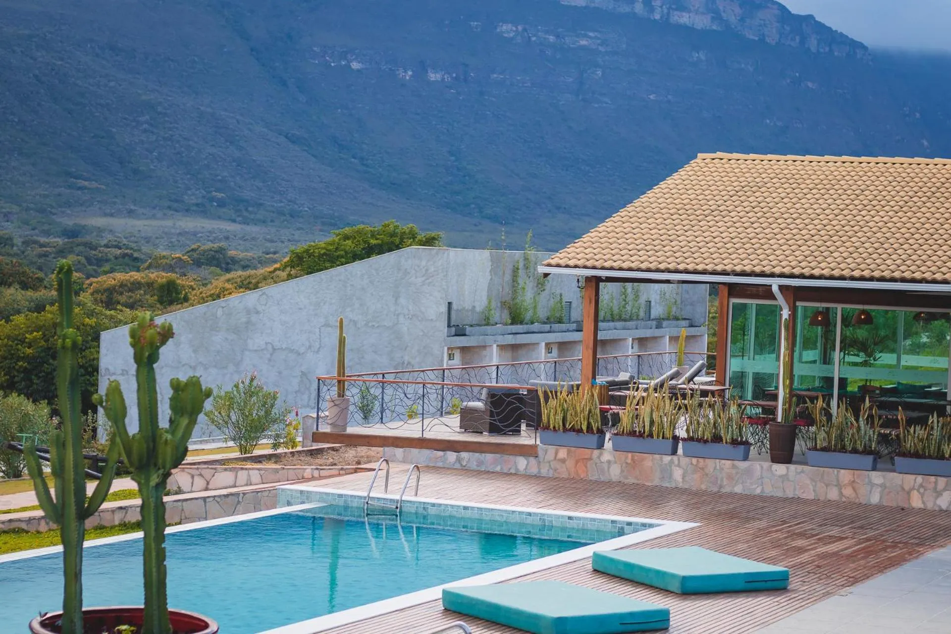 Swimming pool in Pousada Amanhecer