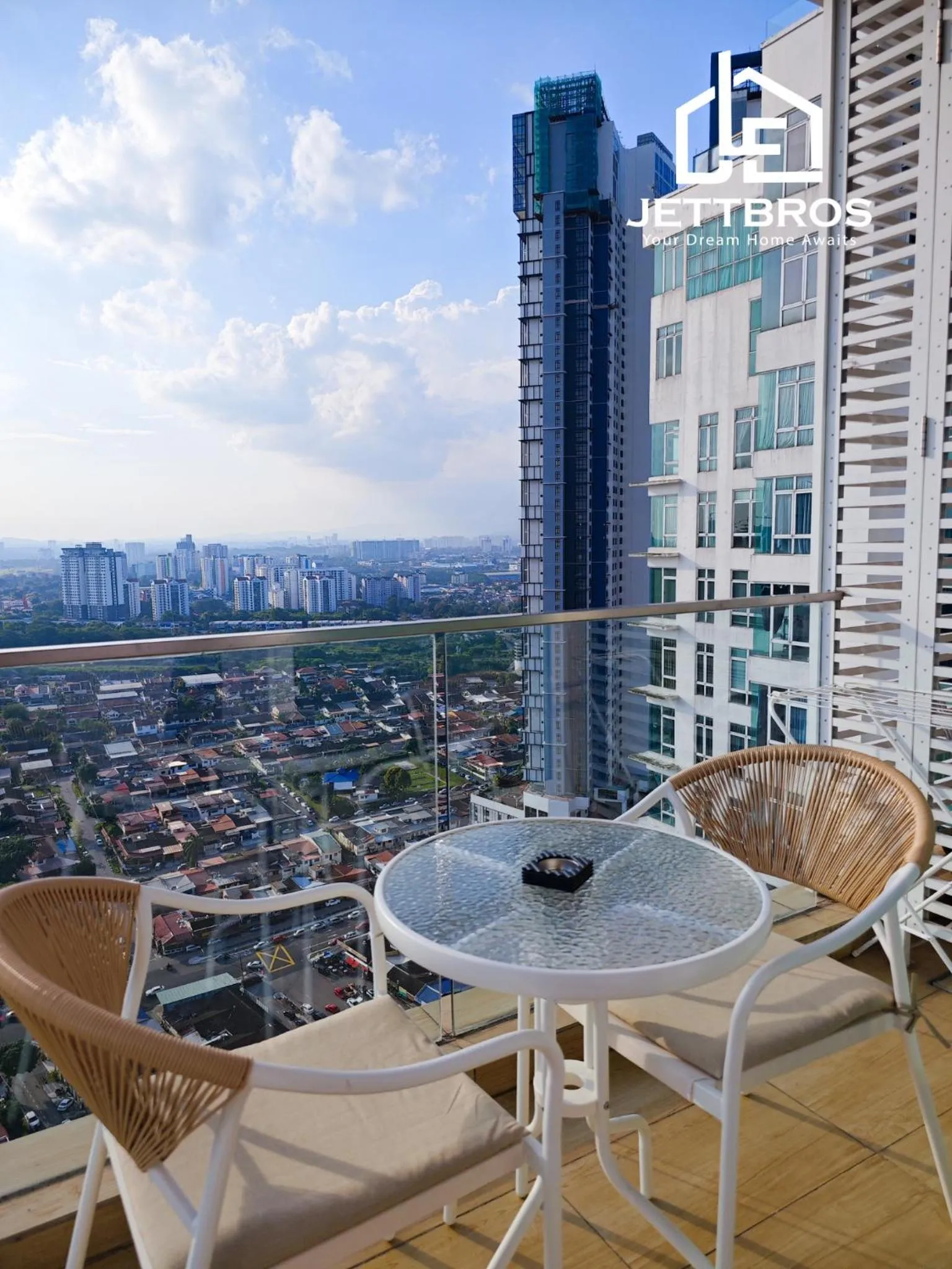 Patio in KSL D'Esplanade By JettBros Johor Bahru