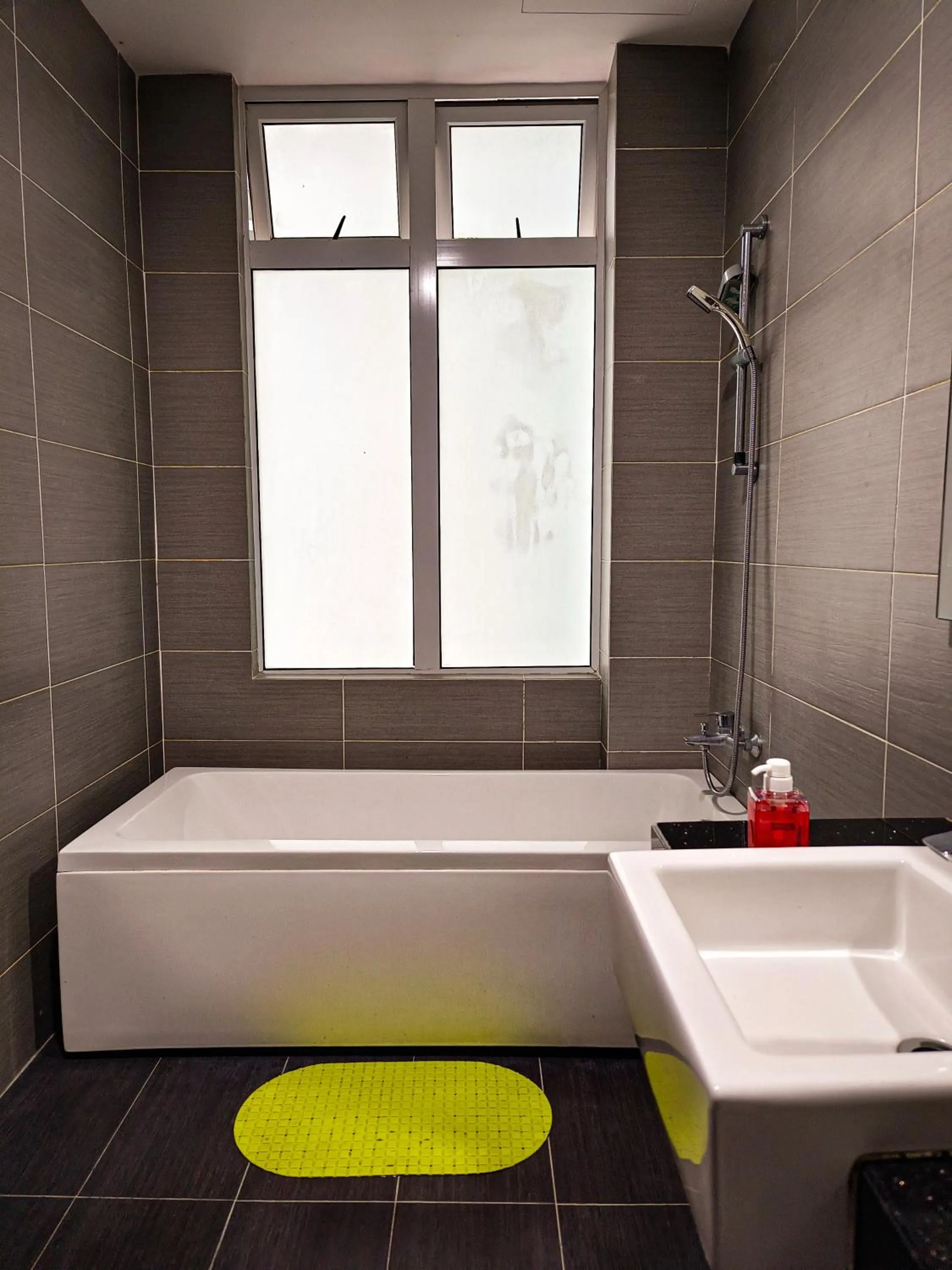 Bathroom in KSL D'Esplanade By JettBros Johor Bahru