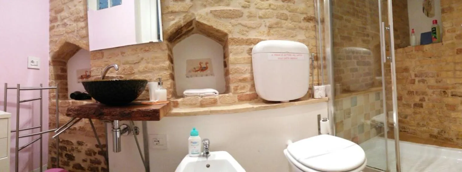 Bathroom in B&B La Lanterna