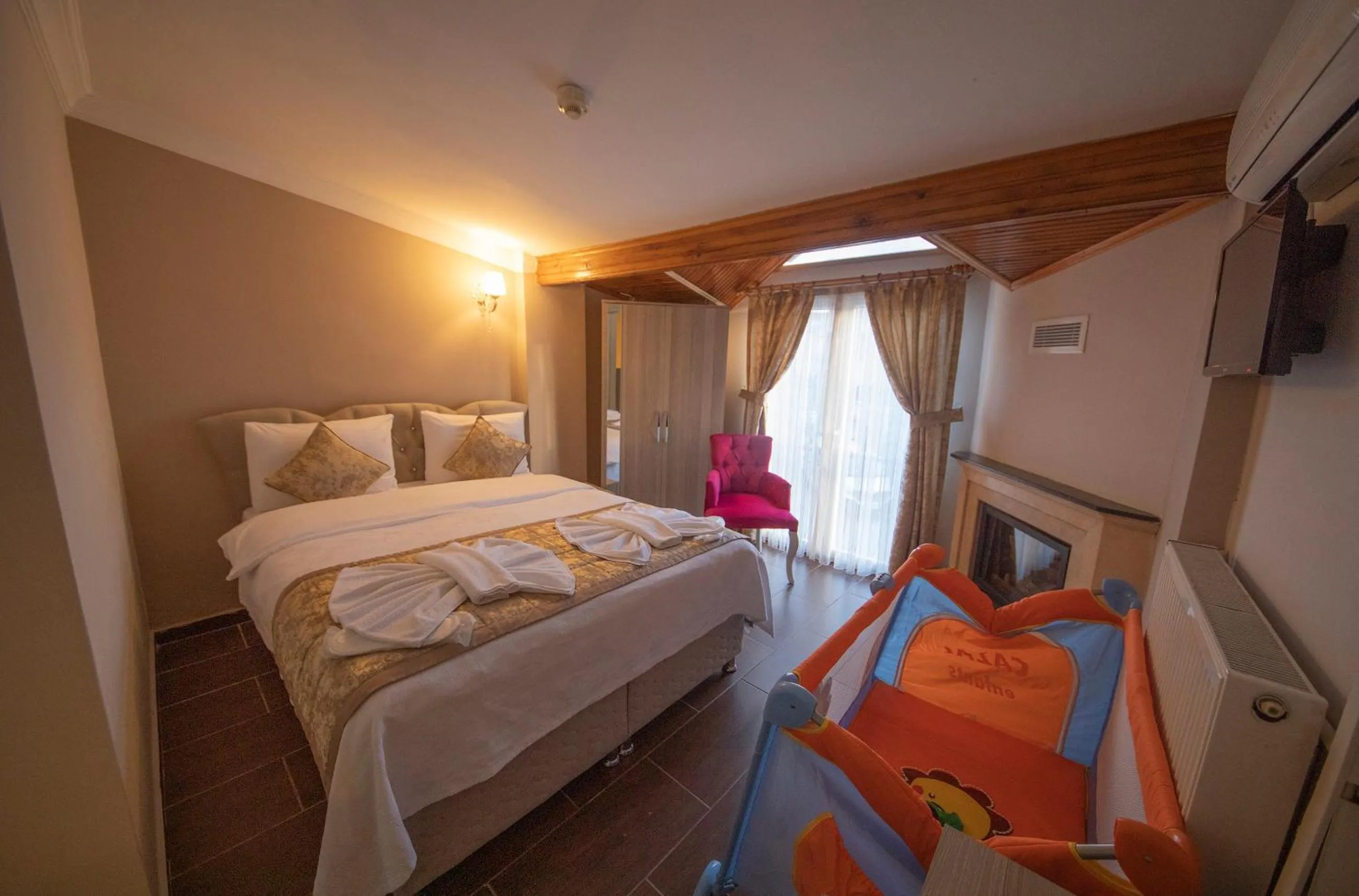 Photo of the whole room, Bed in Ağva Carpediem Otel