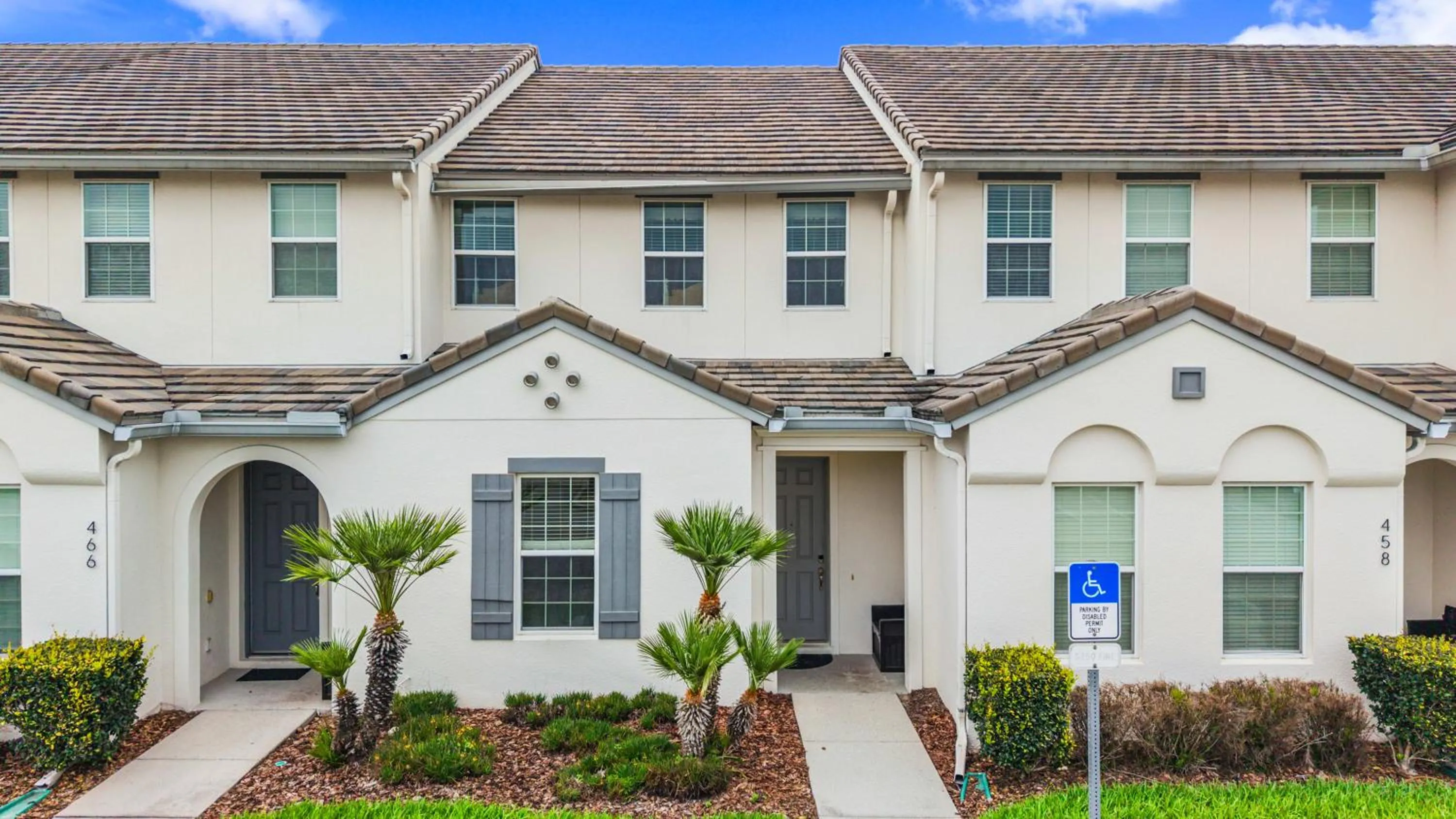 3b25b Townhouse 15 min from Disney Enclaves at Festival