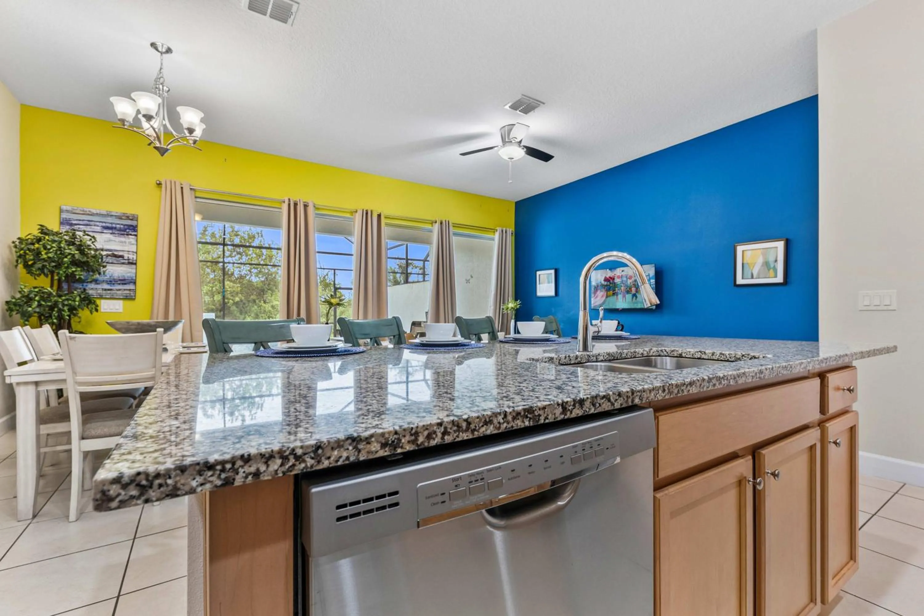 3b25b Townhouse 15 min from Disney Enclaves at Festival