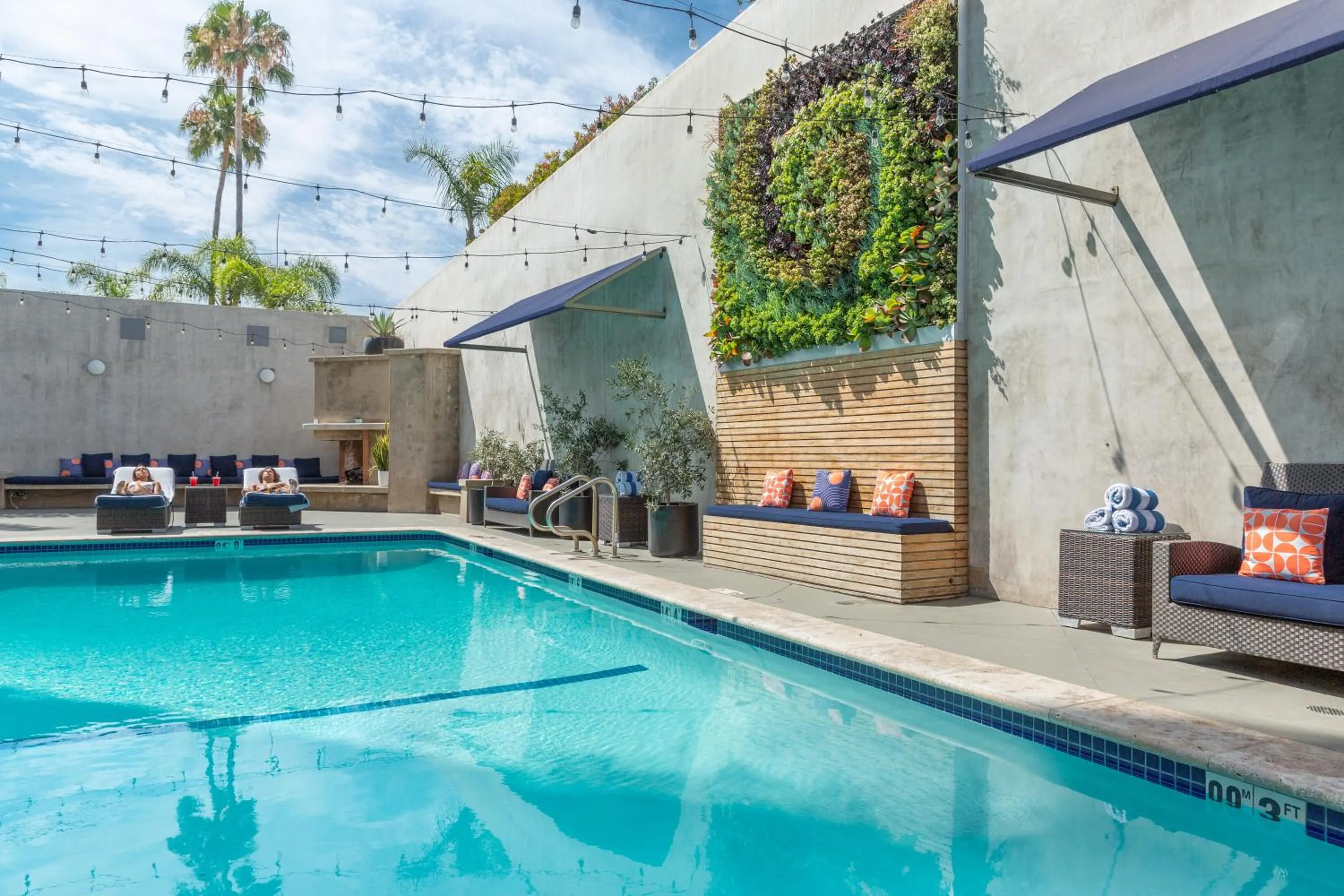 Day in Hotel Angeleno