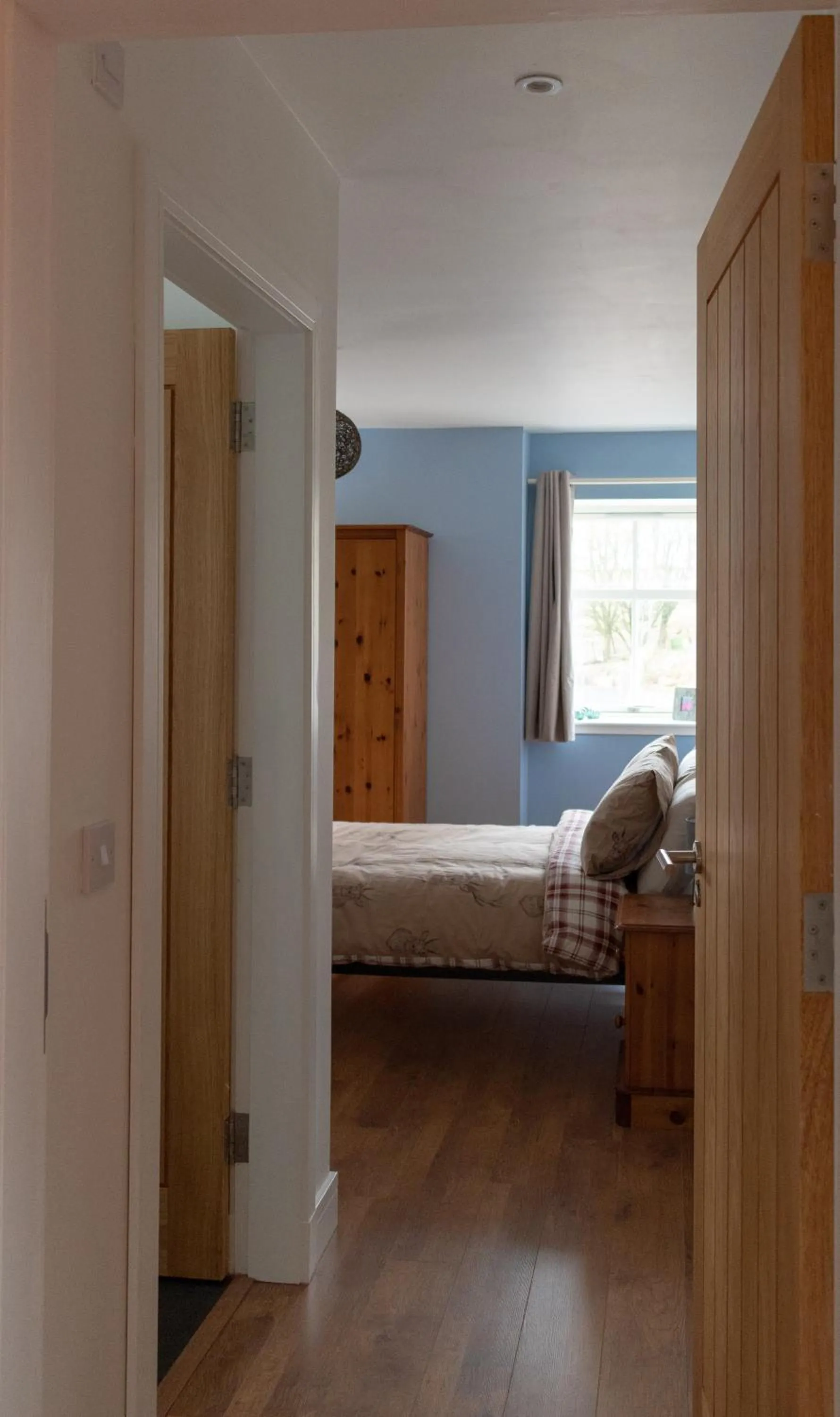 Bedroom, Bed in Altquhur Byre