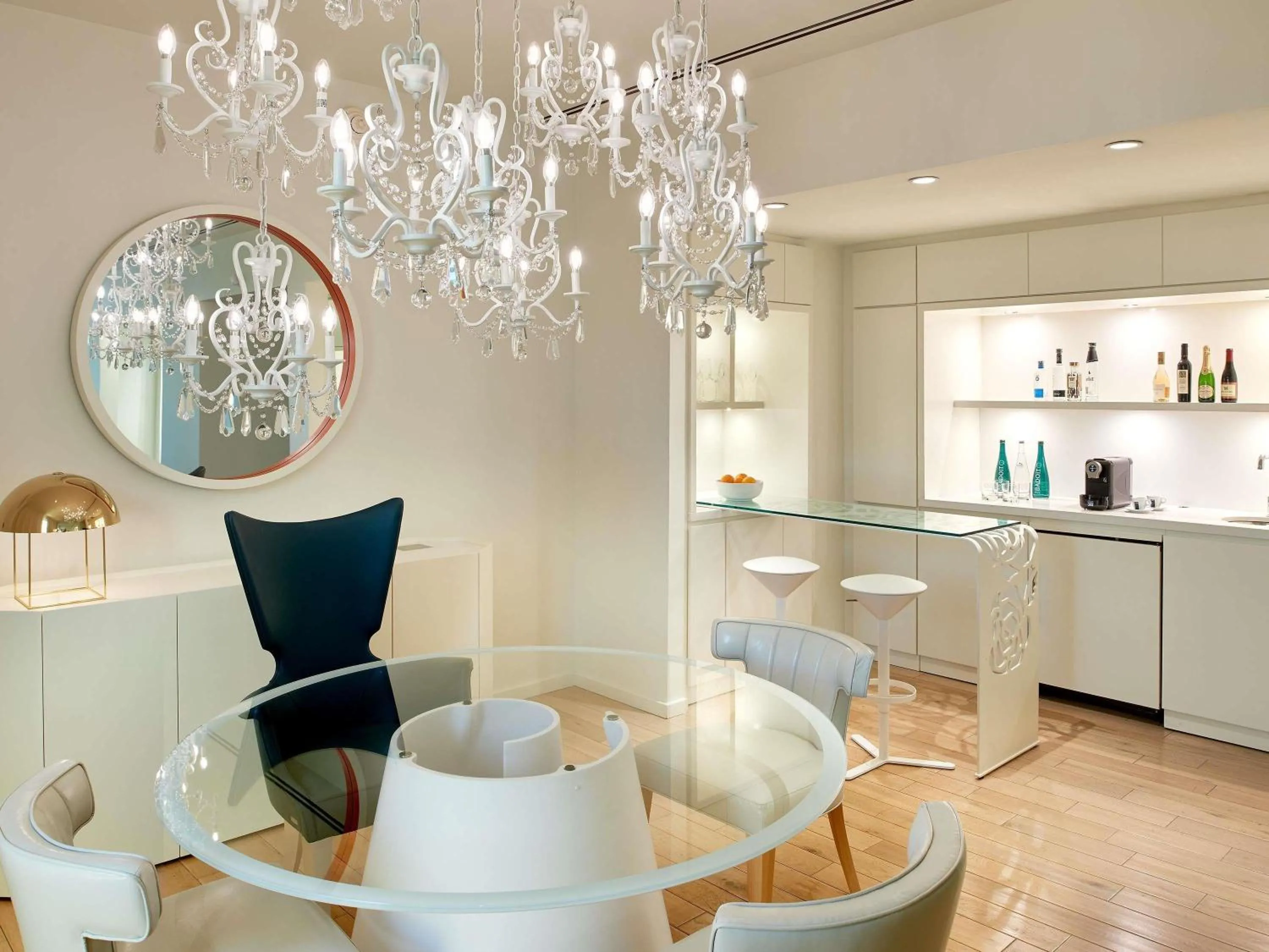 Bedroom in Mondrian Los Angeles