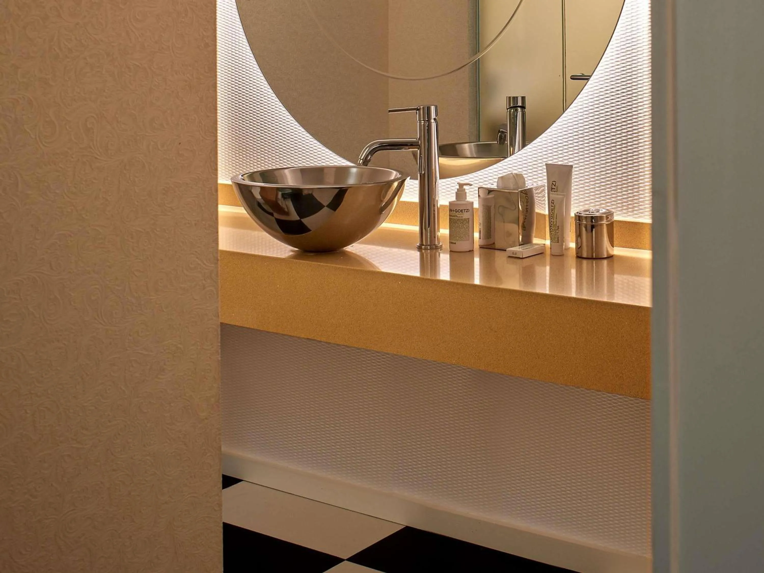 Bedroom in Mondrian Los Angeles