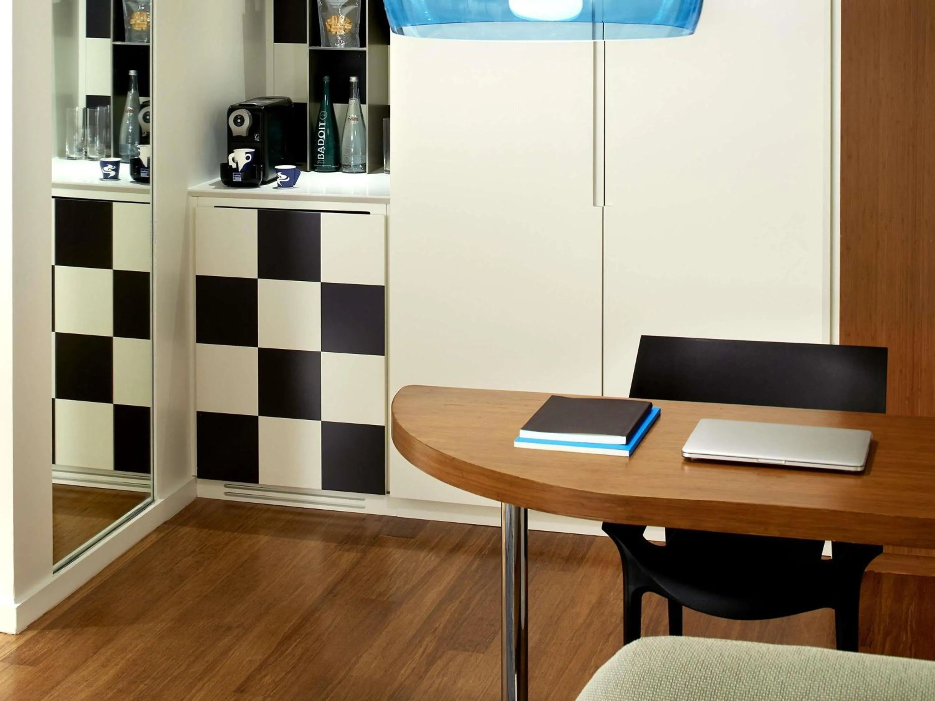 Bedroom in Mondrian Los Angeles