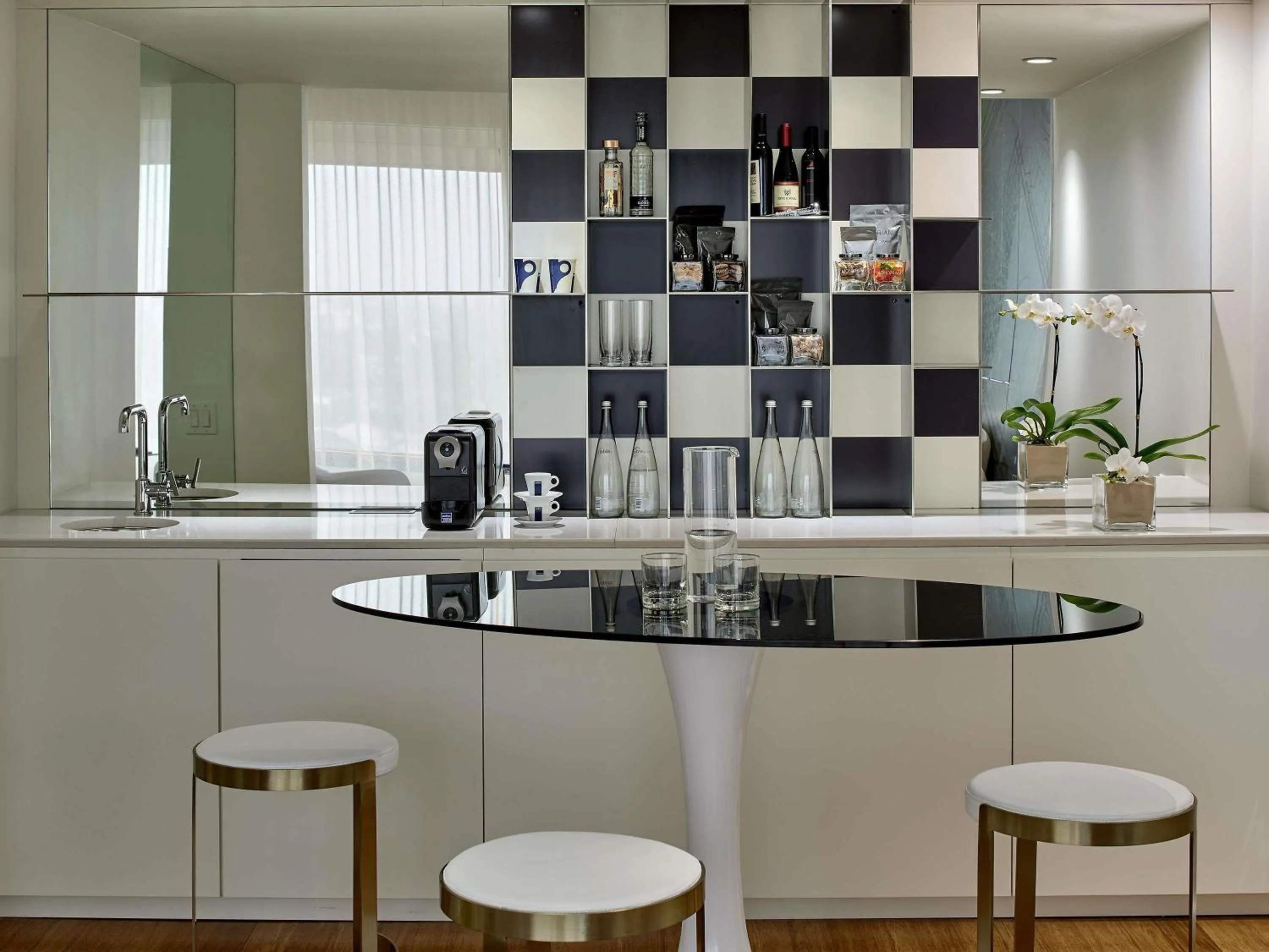 Bedroom in Mondrian Los Angeles