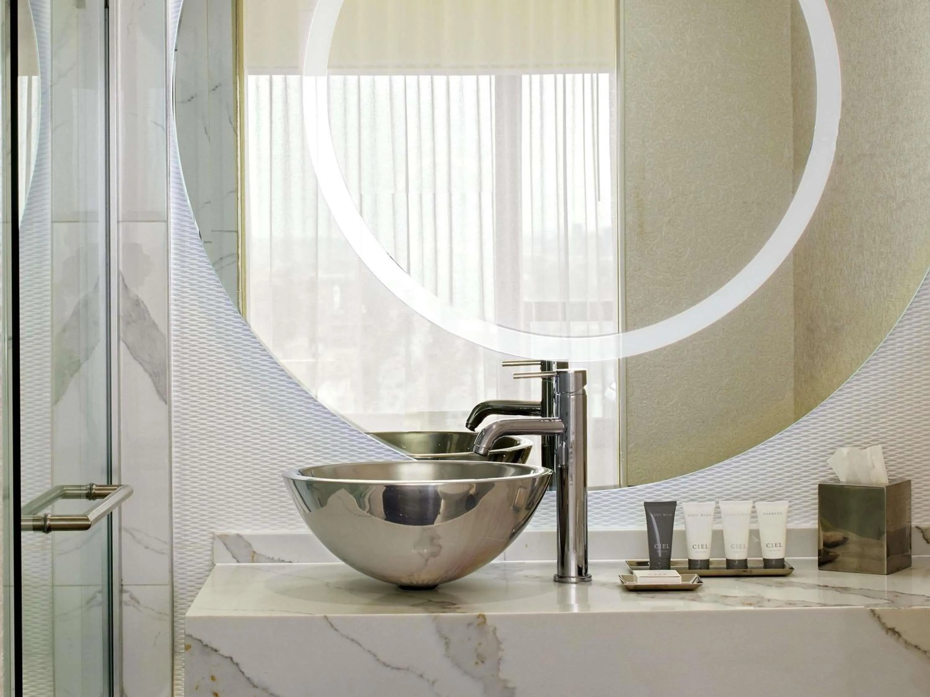 Bedroom in Mondrian Los Angeles