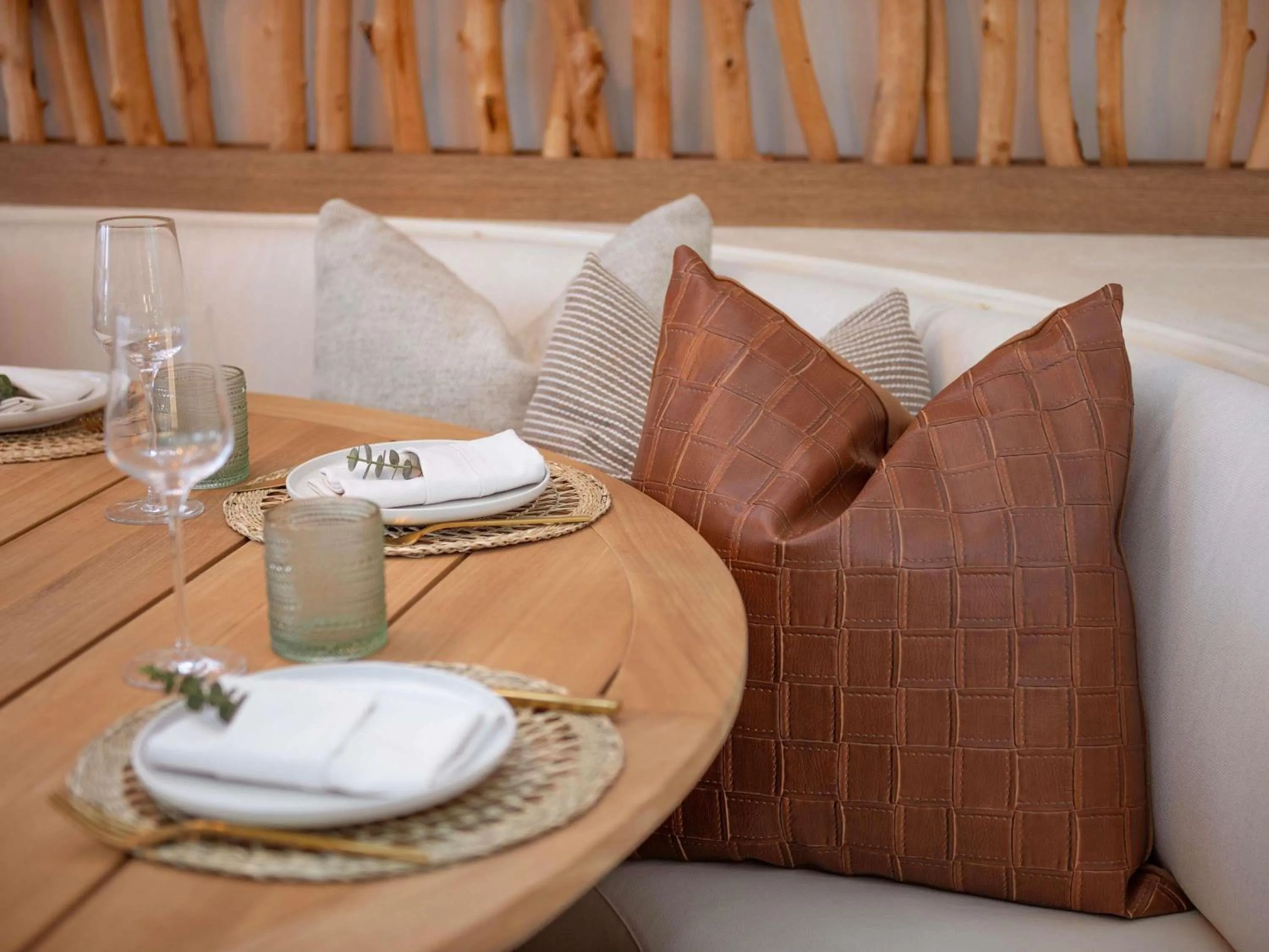 Restaurant/places to eat in Mondrian Los Angeles