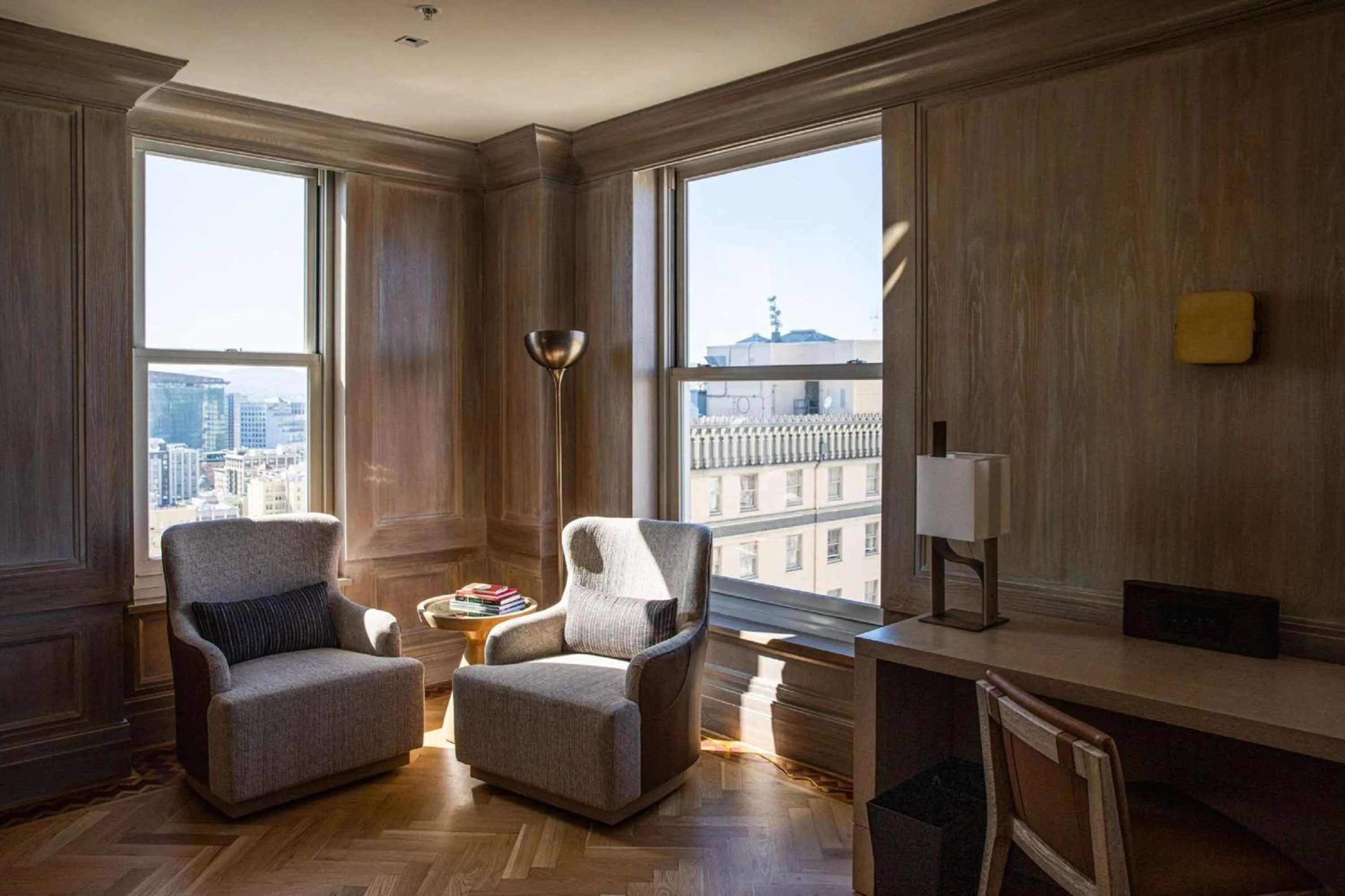 Photo of the whole room in The Clift Royal Sonesta San Francisco