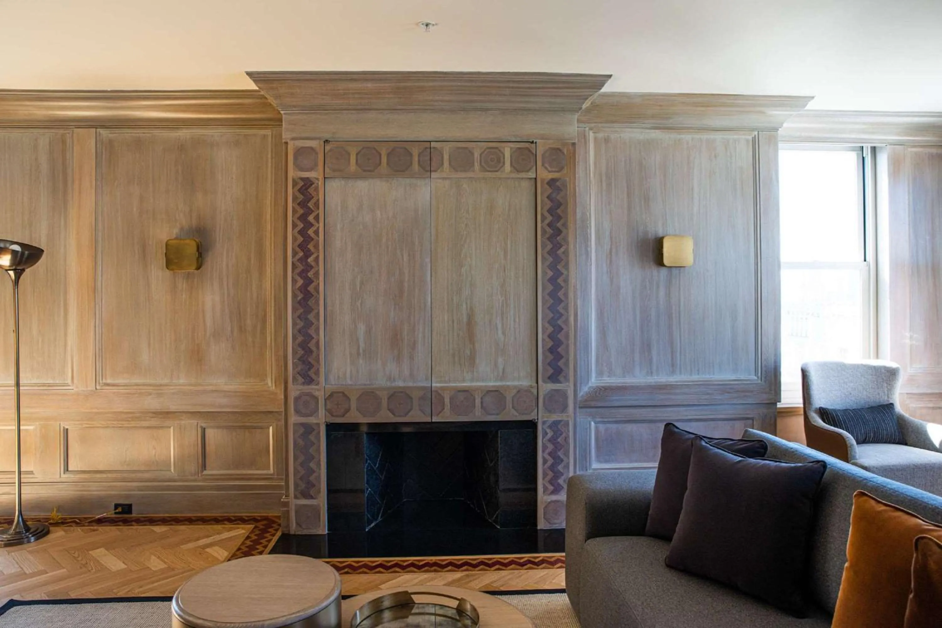 Photo of the whole room in The Clift Royal Sonesta San Francisco