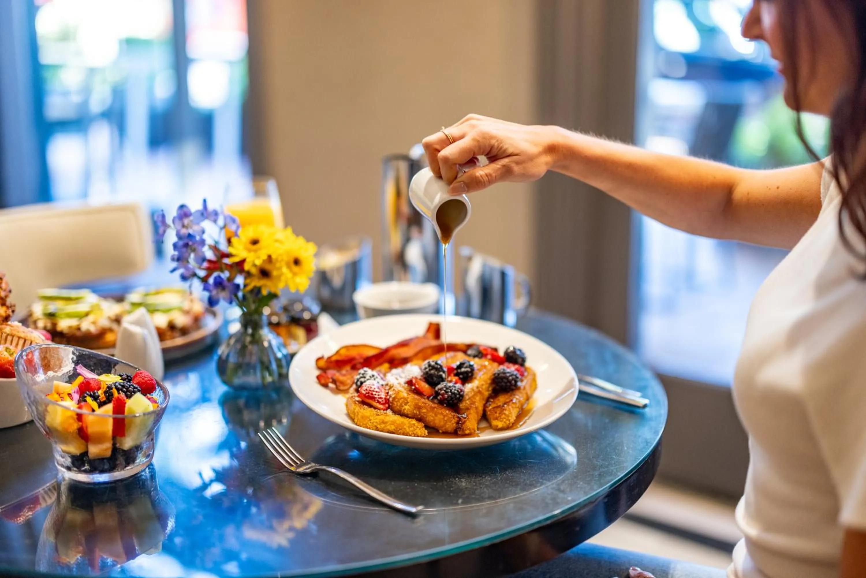 Food and drinks in Melrose Georgetown Hotel