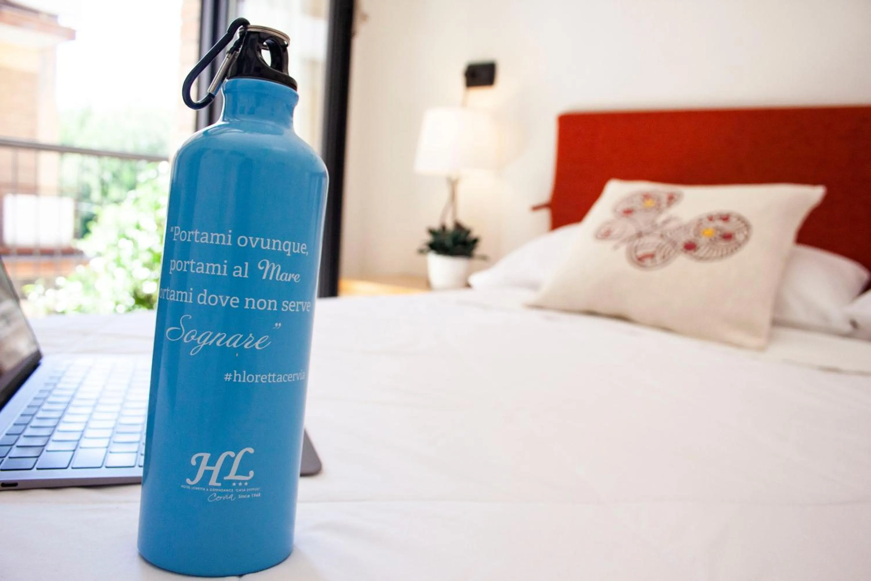 Bed in Hotel Loretta & Dependance