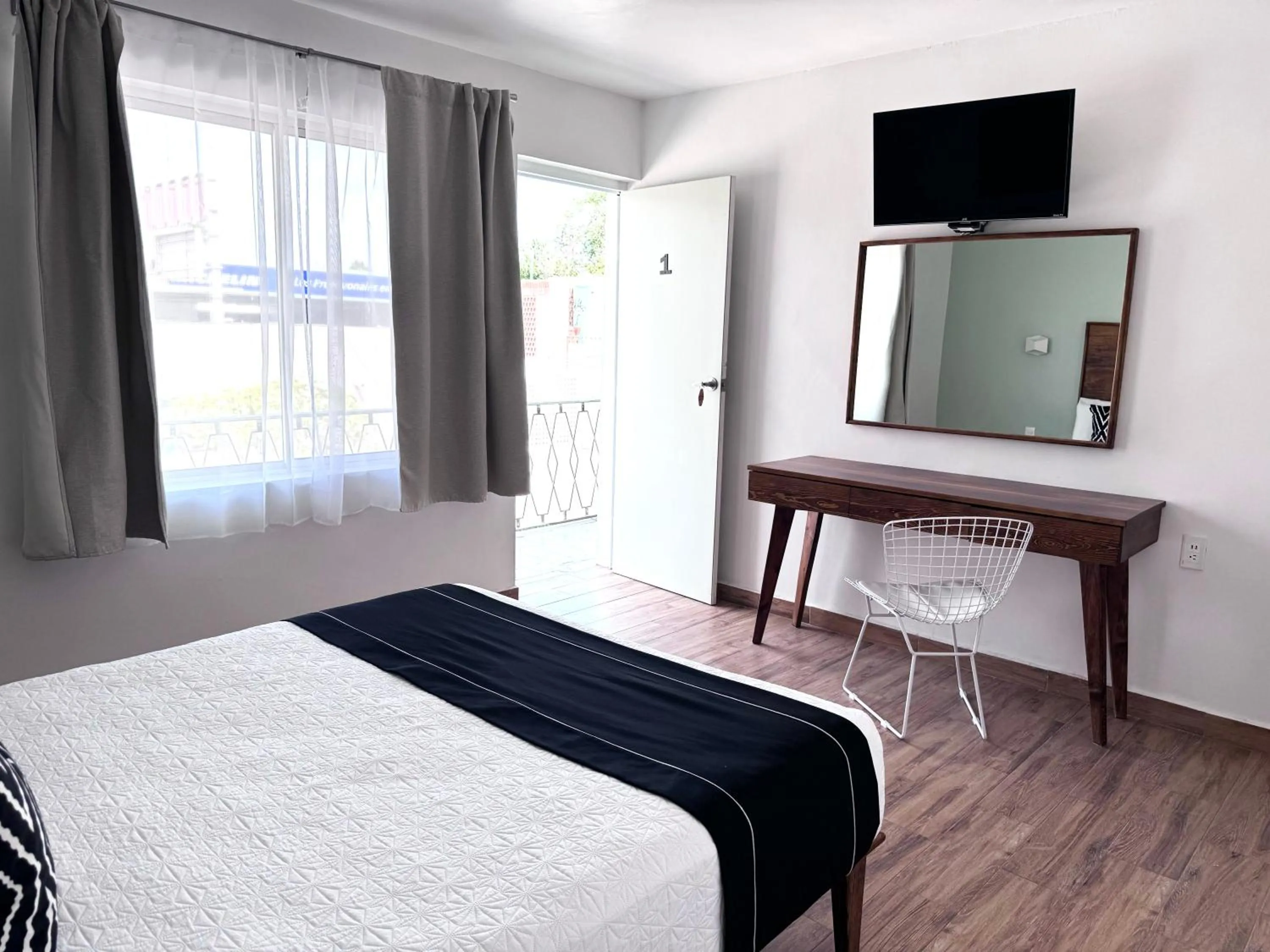 Photo of the whole room, Bed in Hotel La Siesta, Gomez Palacio