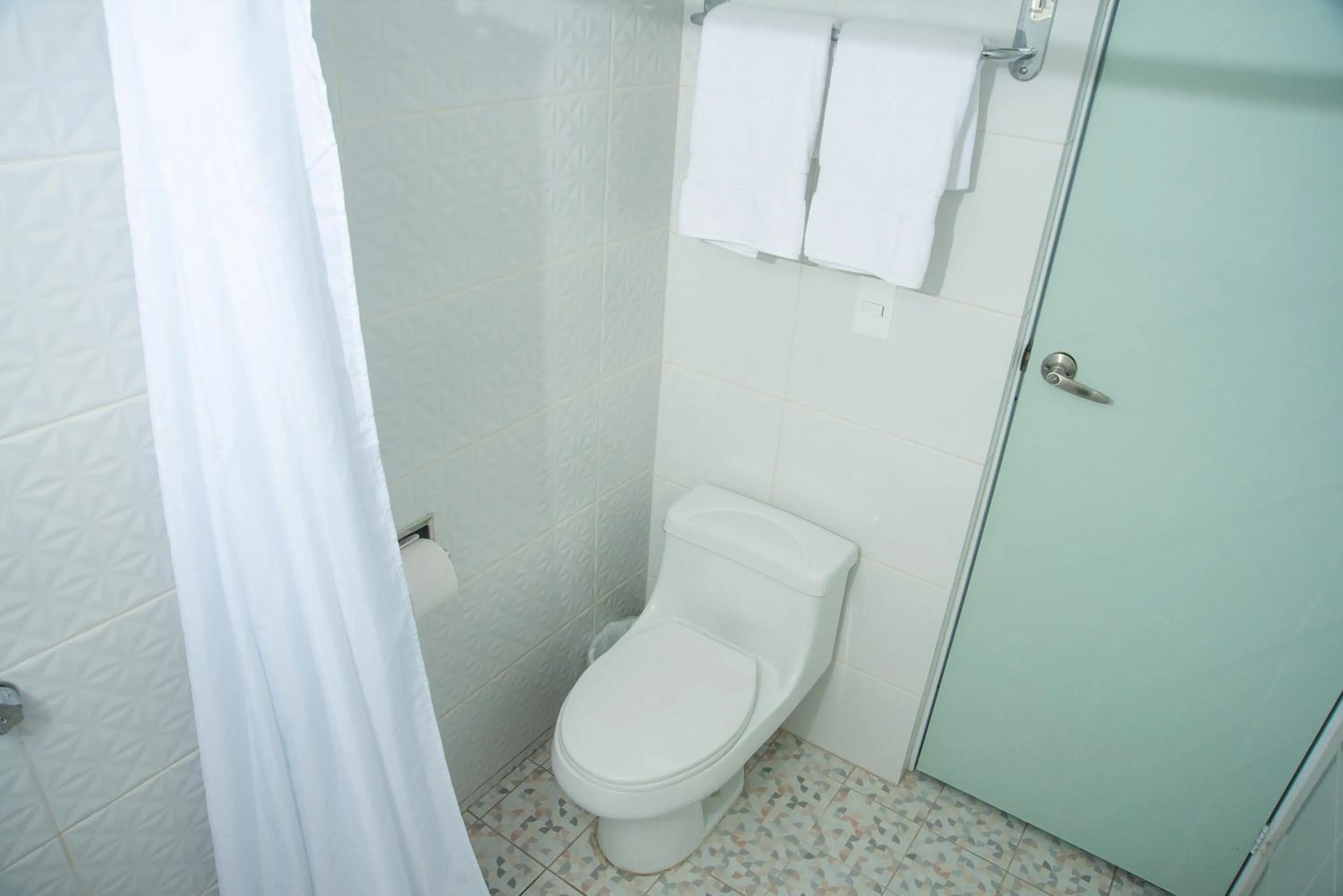 Bathroom in Hotel La Siesta, Gomez Palacio