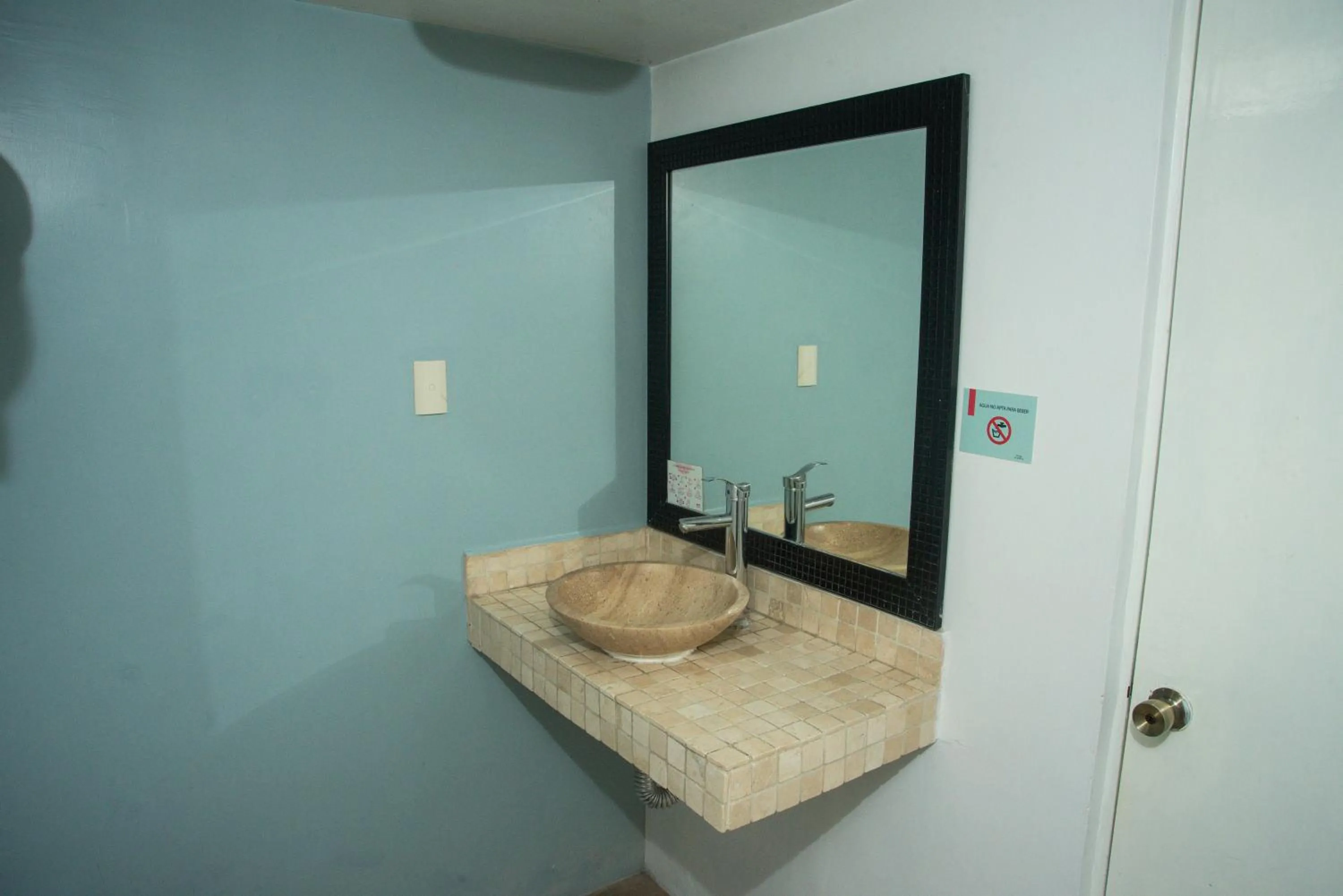 Bathroom in Hotel La Siesta, Gomez Palacio