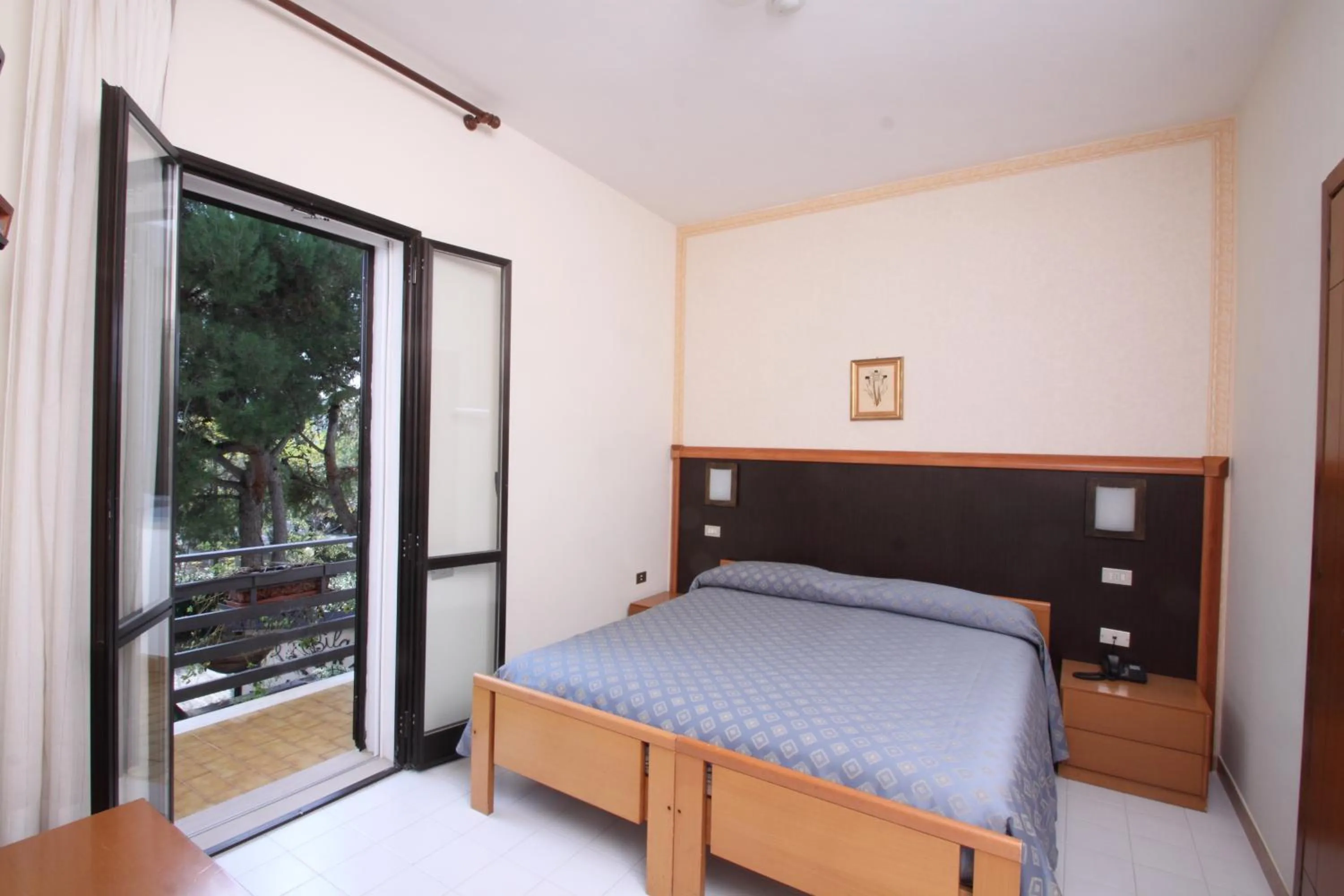 Bedroom, Bed in Hotel Ristorante La Bilancia