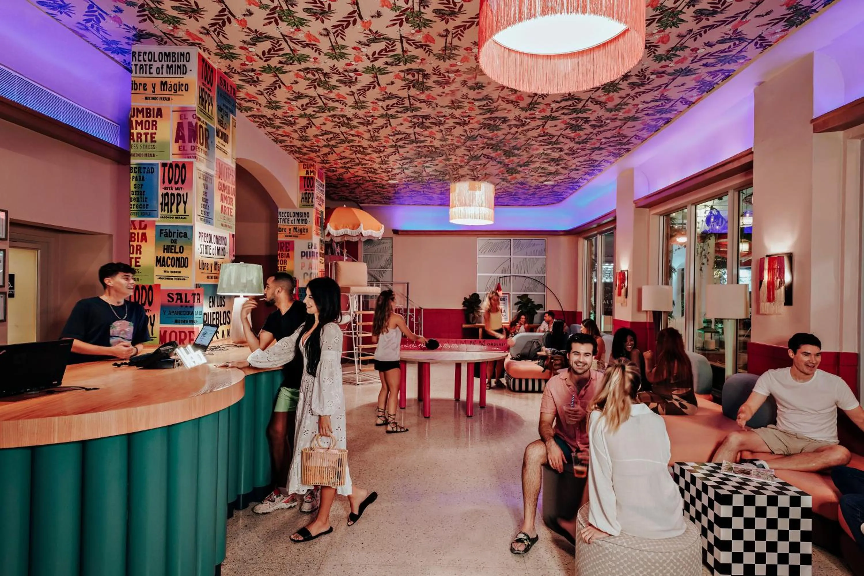 People in Viajero Miami