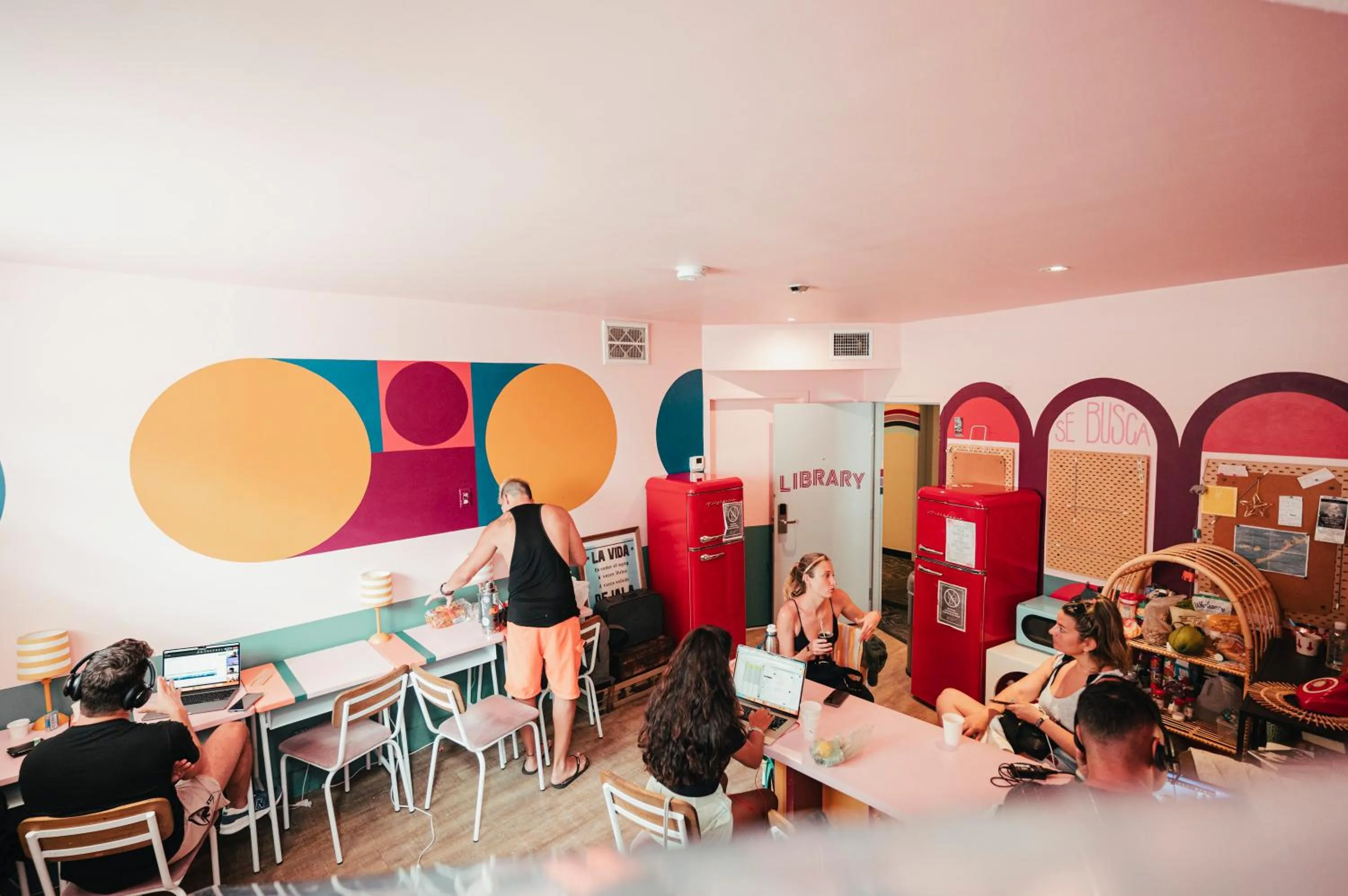 Seating area in Viajero Miami