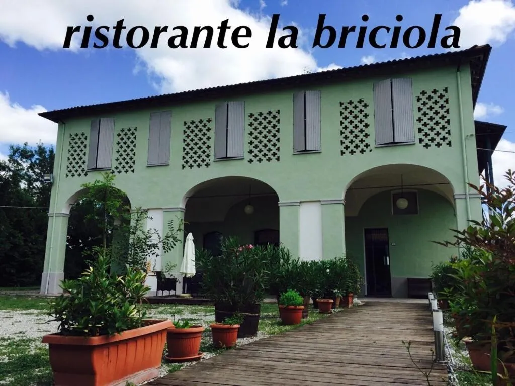 Logo/Certificate/Sign in Hotel Riviera Ristorante La Briciola