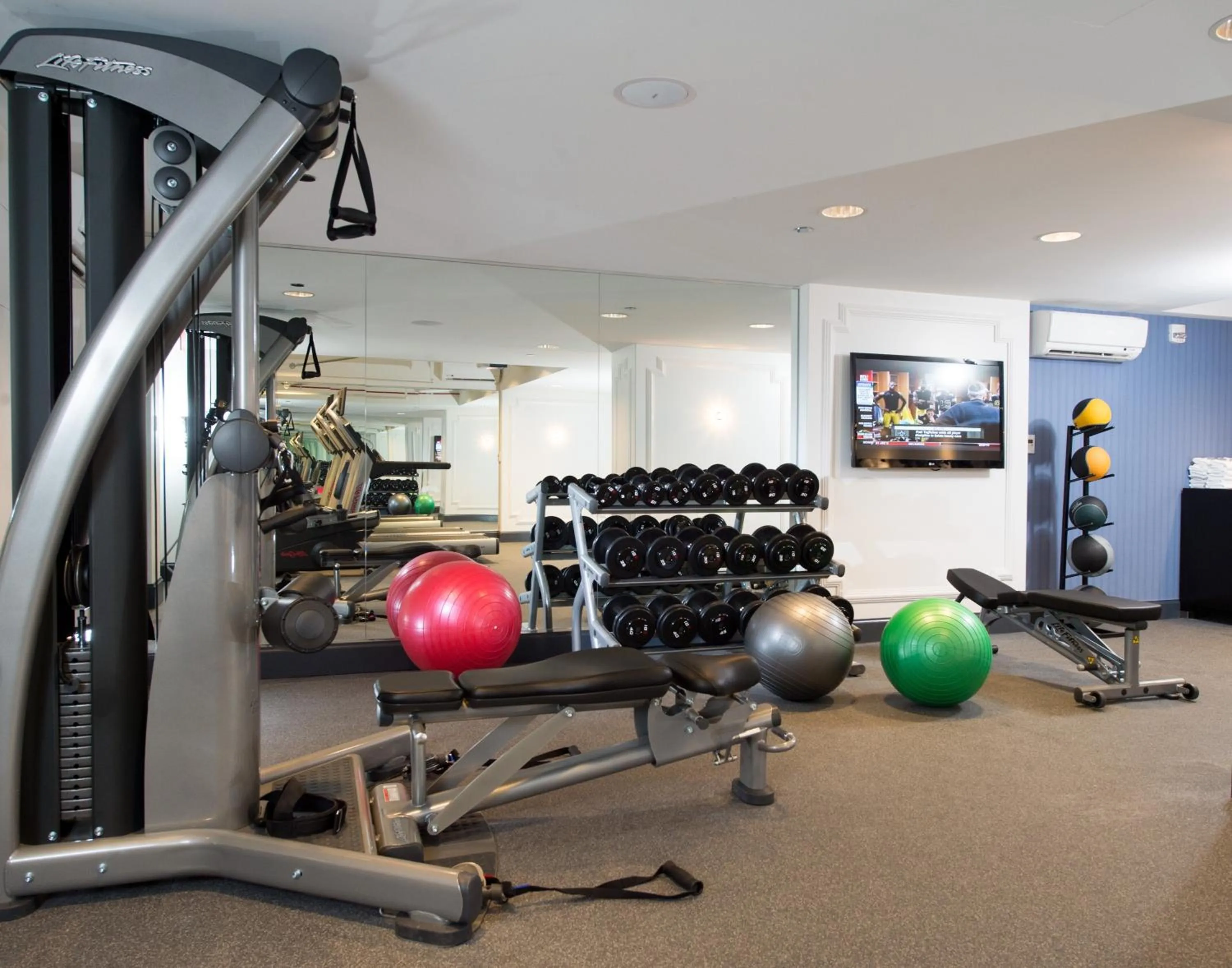 Fitness centre/facilities in Capitol Hill Hotel