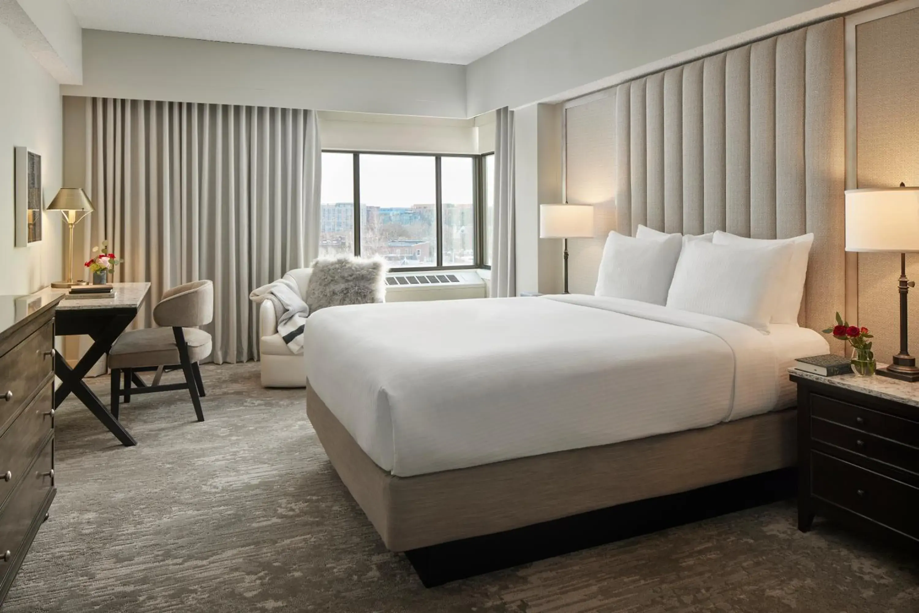 King Room in Capitol Hill Hotel King Room in Capitol Hill Hotel