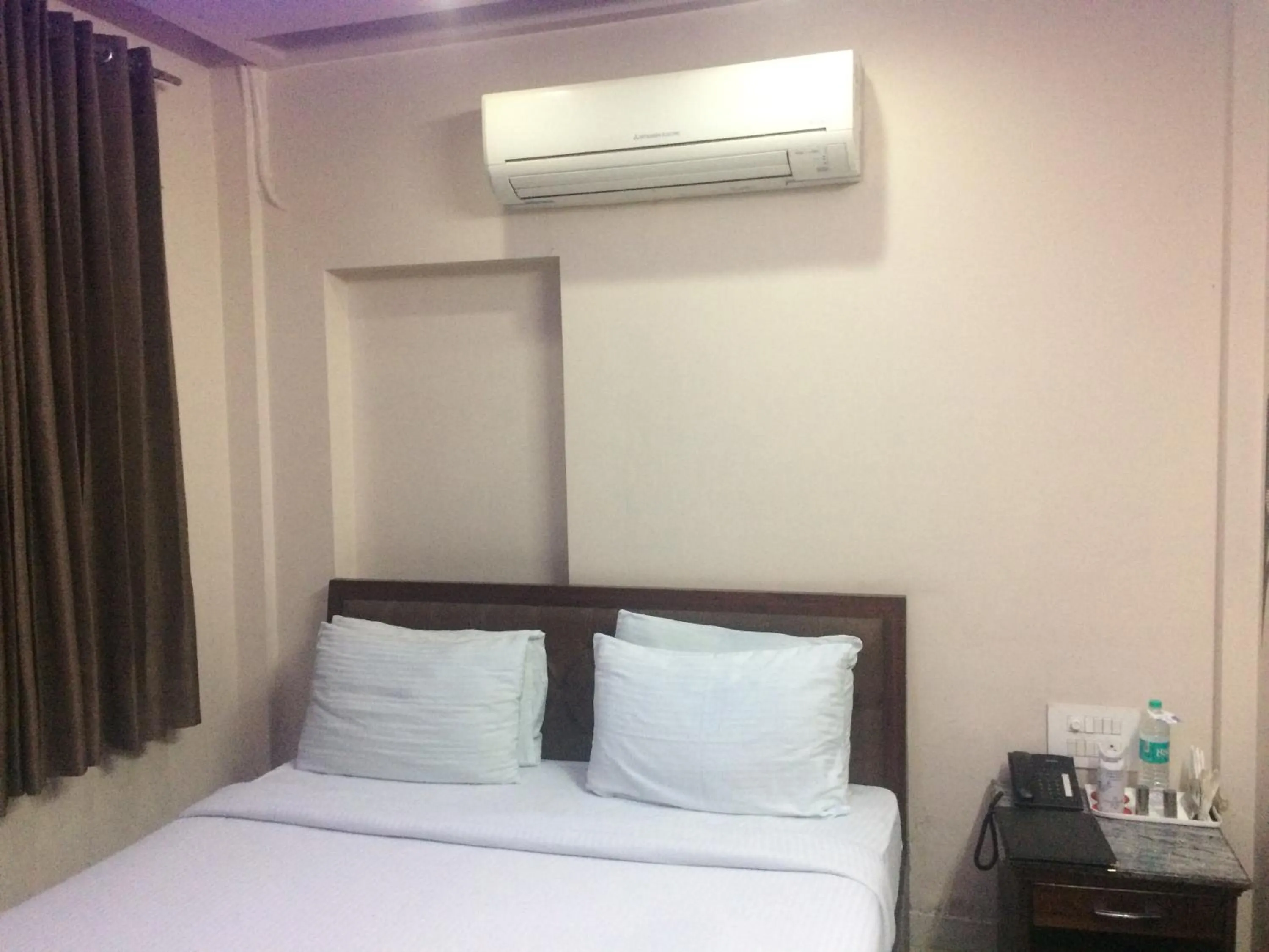 Bed in Leela Residency
