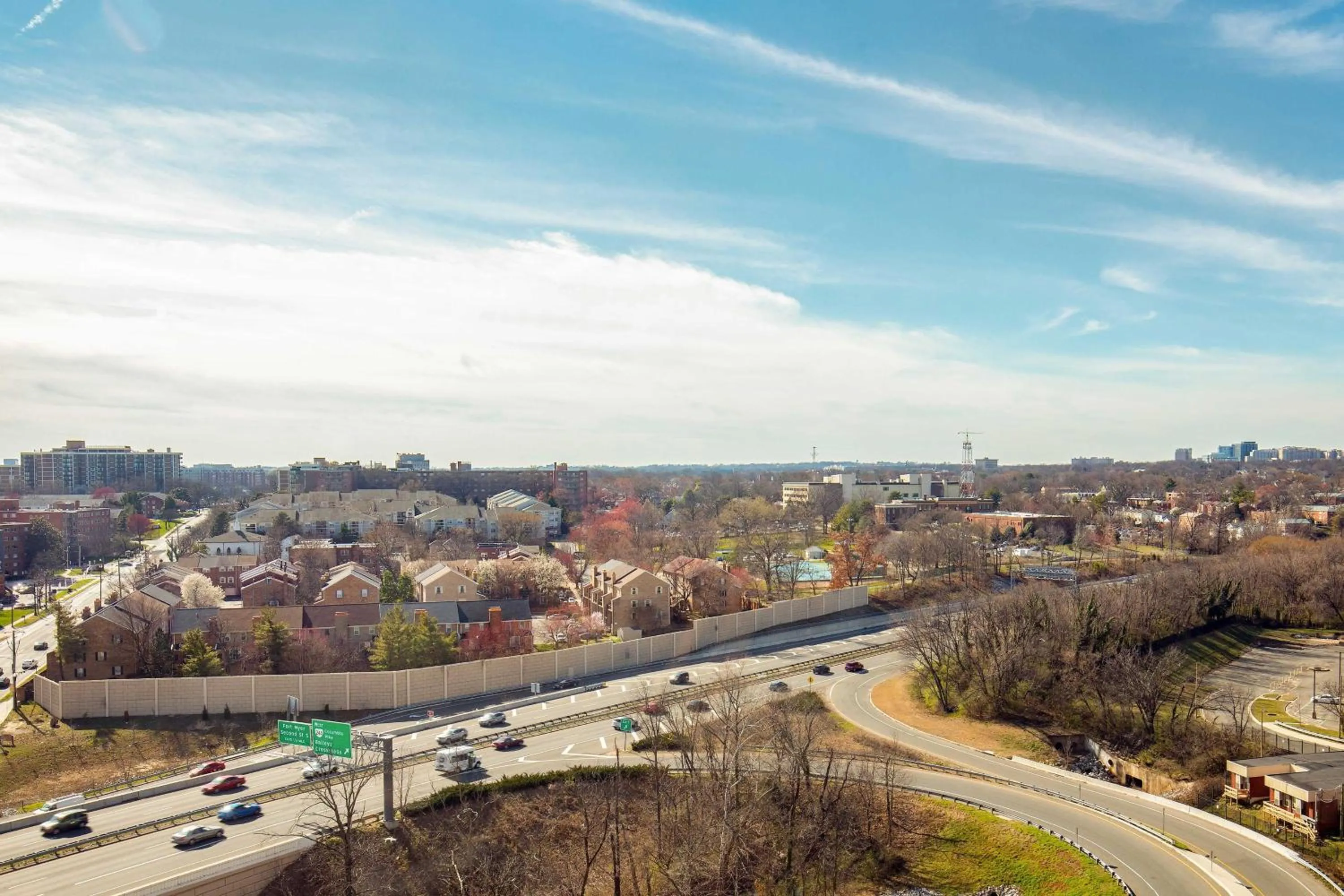 Photo of the whole room in Sheraton Pentagon City