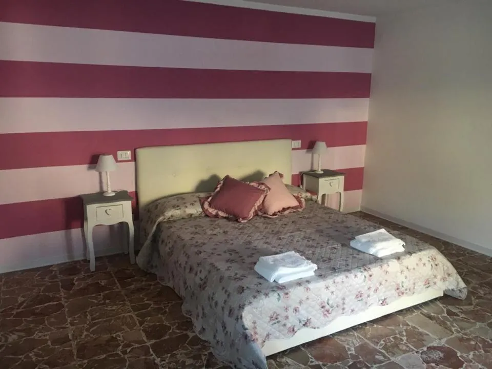 Bed in B & B Pratopiano