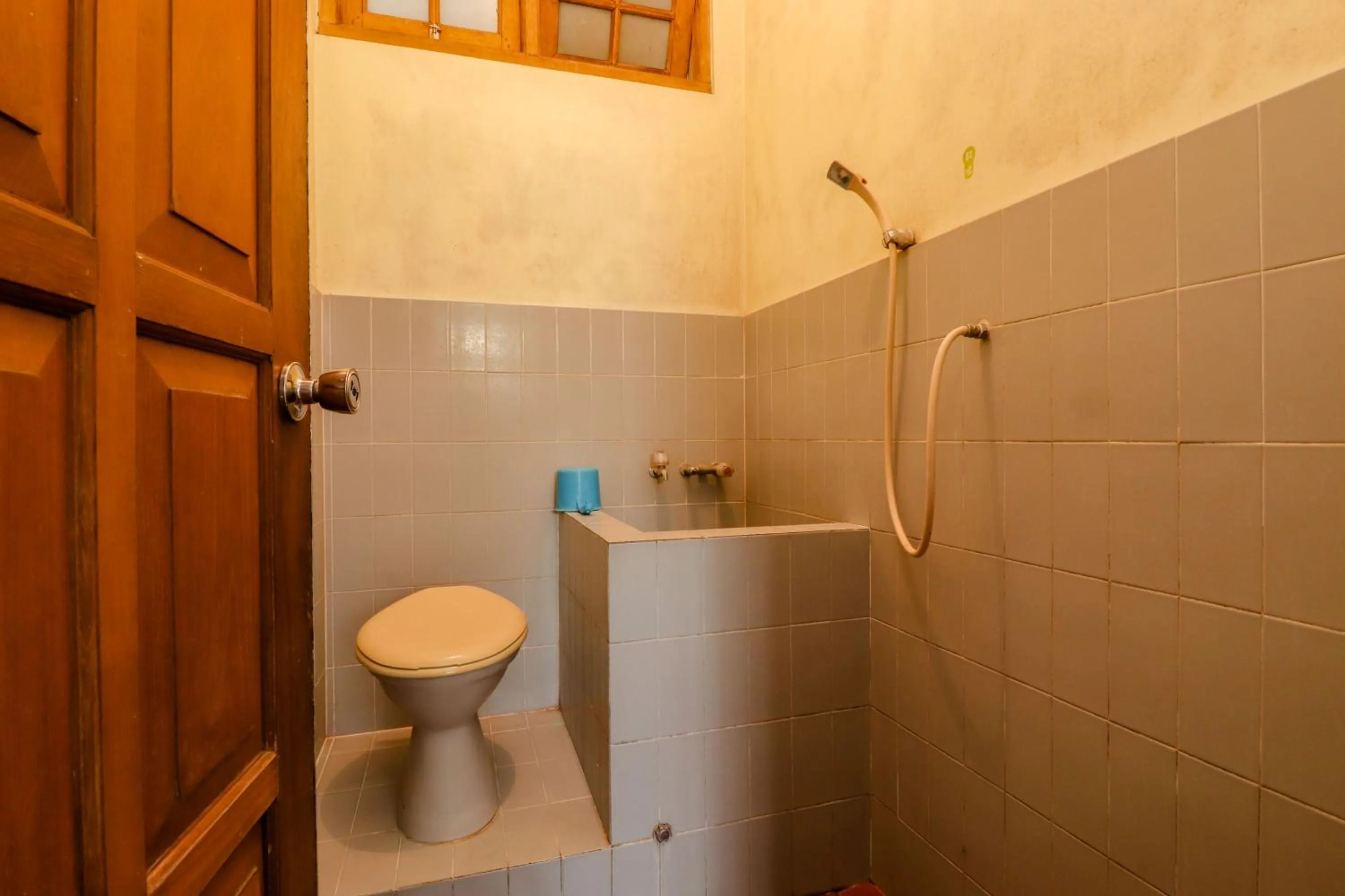 Bathroom in Satriafi Hotel