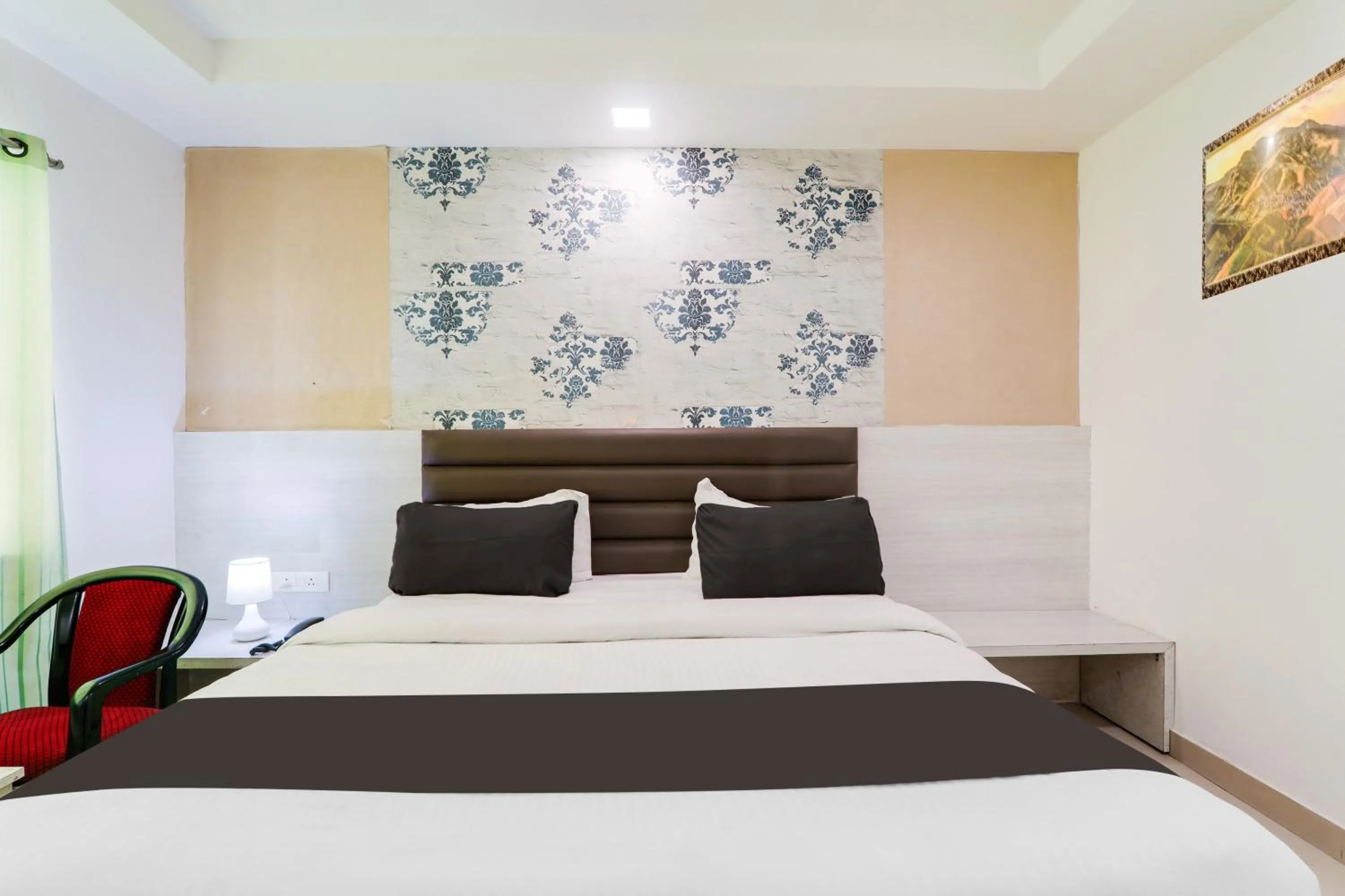 Bedroom, Bed in Super Collection O Civil Lines Near Old Bus Stand Formerly Imperial