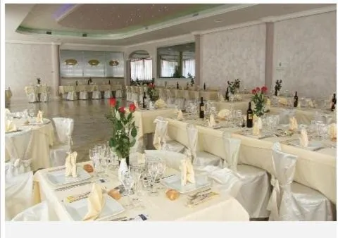 Restaurant/places to eat in Hotel Ristorante Sbranetta
