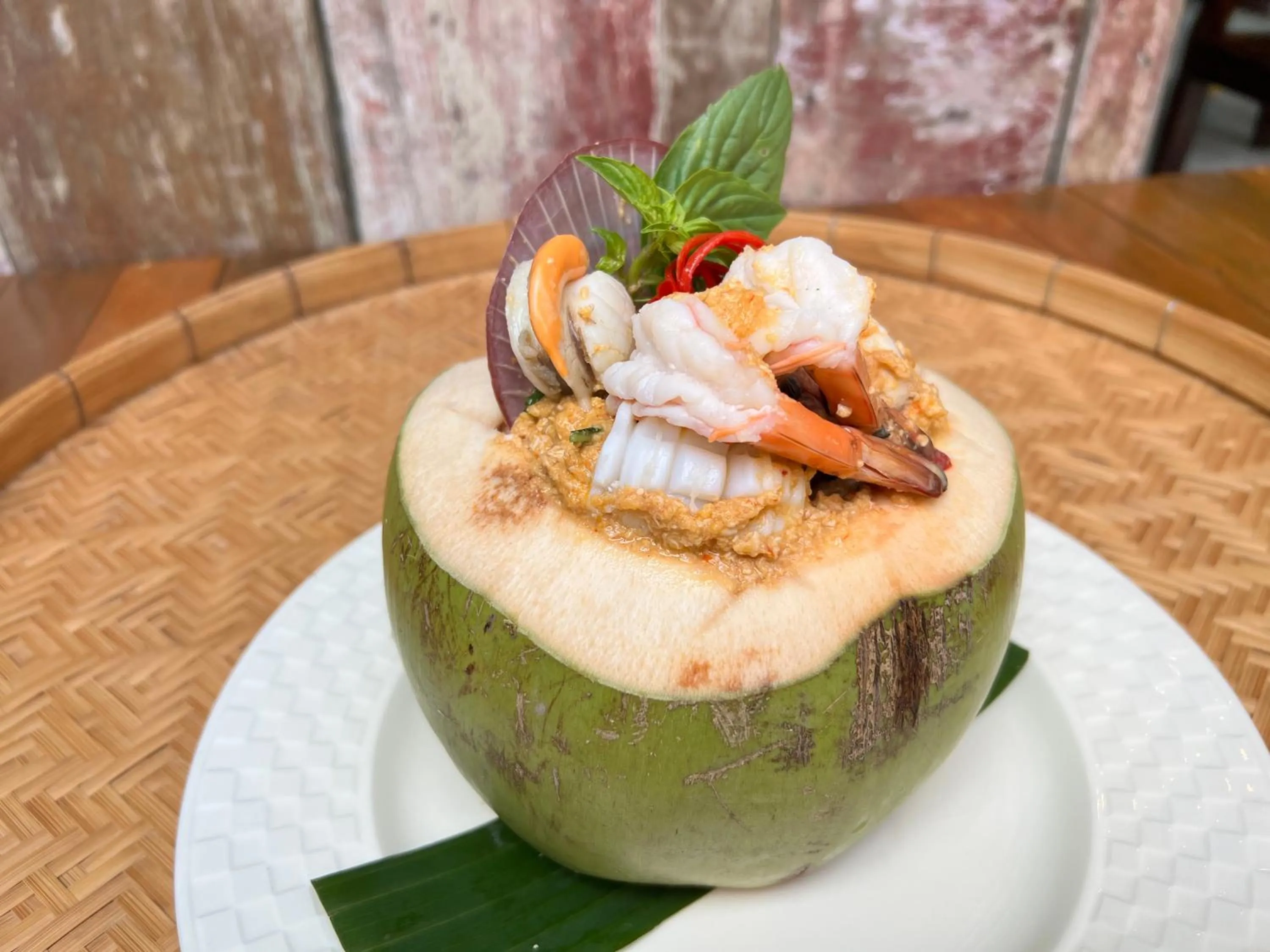 Restaurant/places to eat in Wave-F