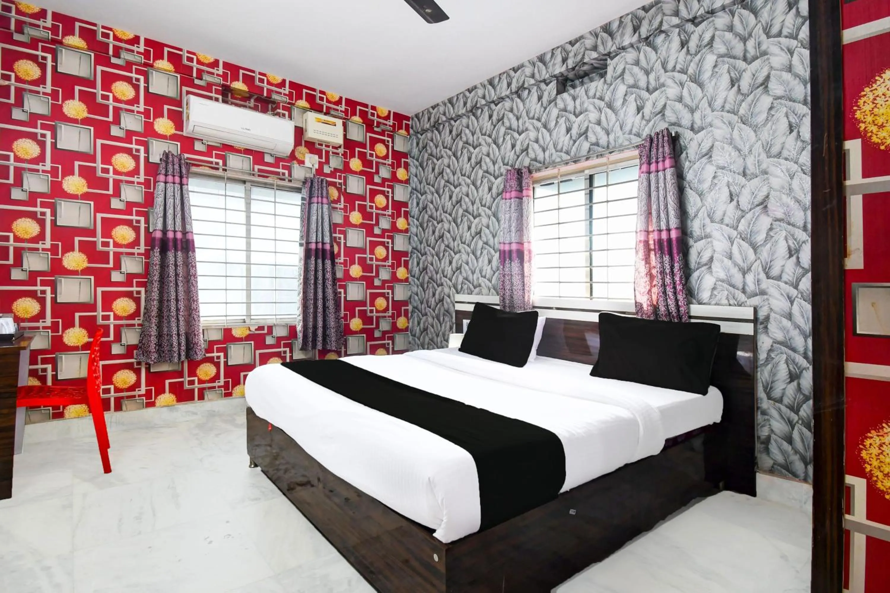 Bedroom, Bed in Hotel O Sawan INN