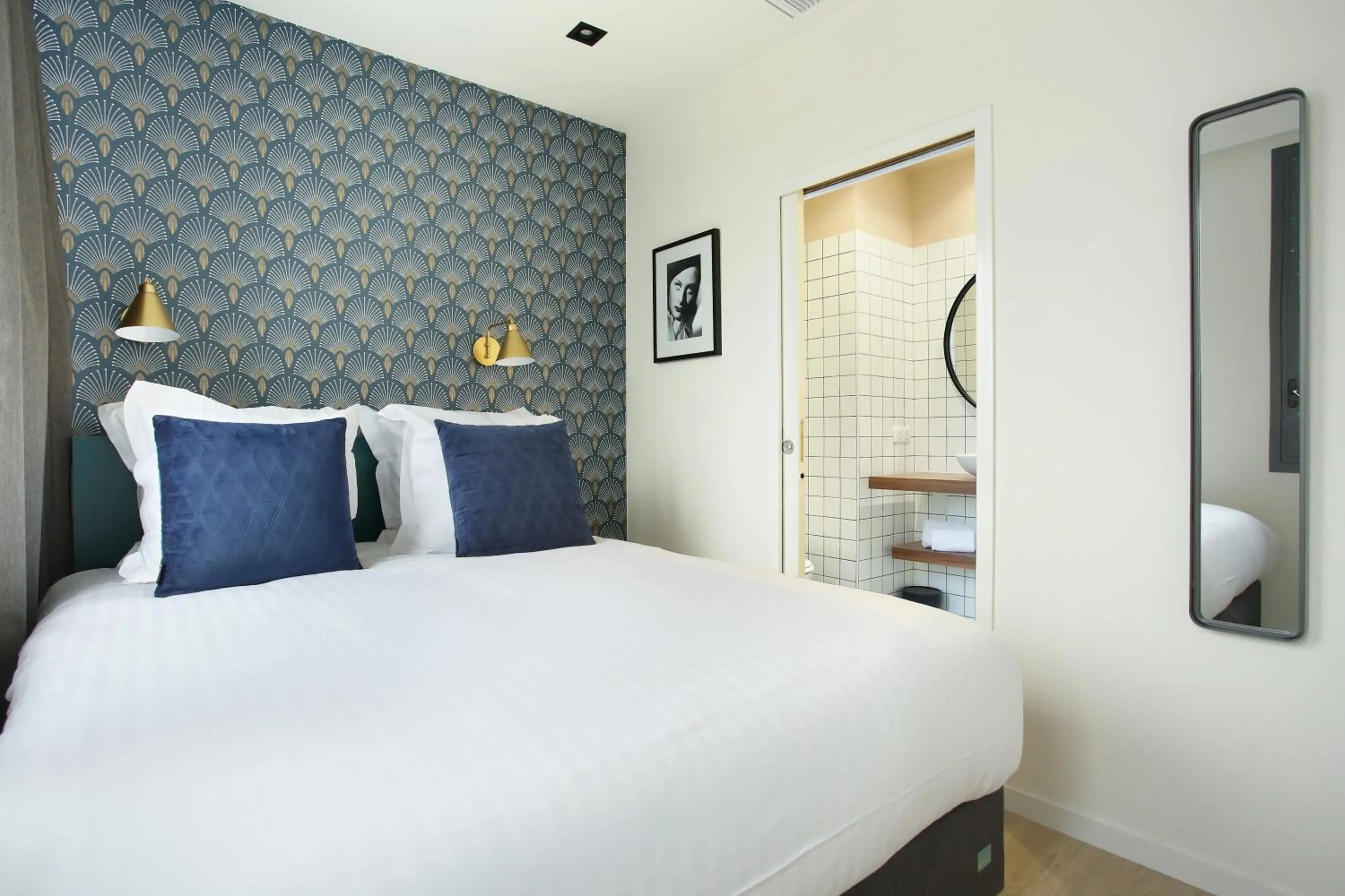 Bed in YAYS Paris Issy by Numa