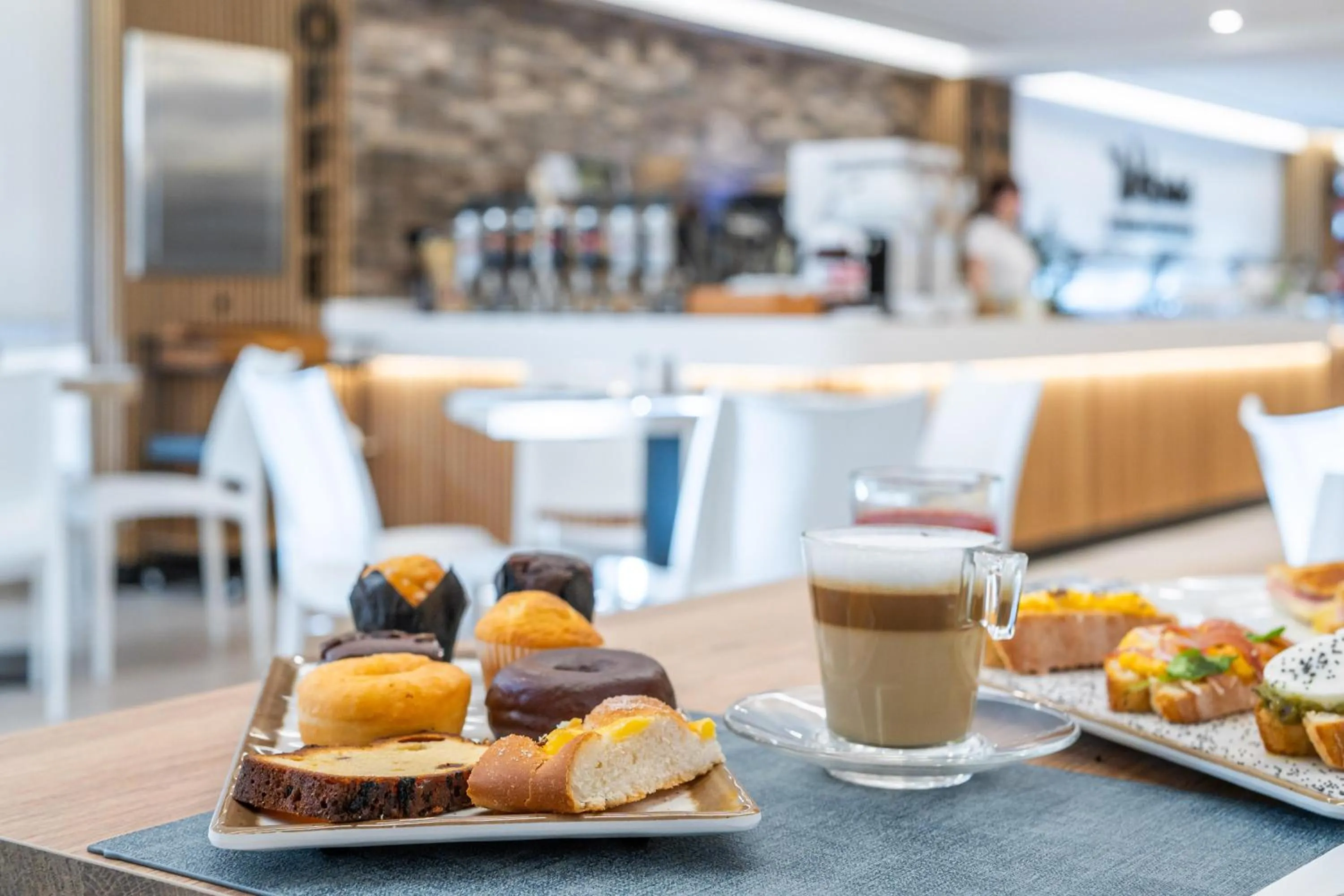 Restaurant/places to eat in THB Niágara - Adults Only