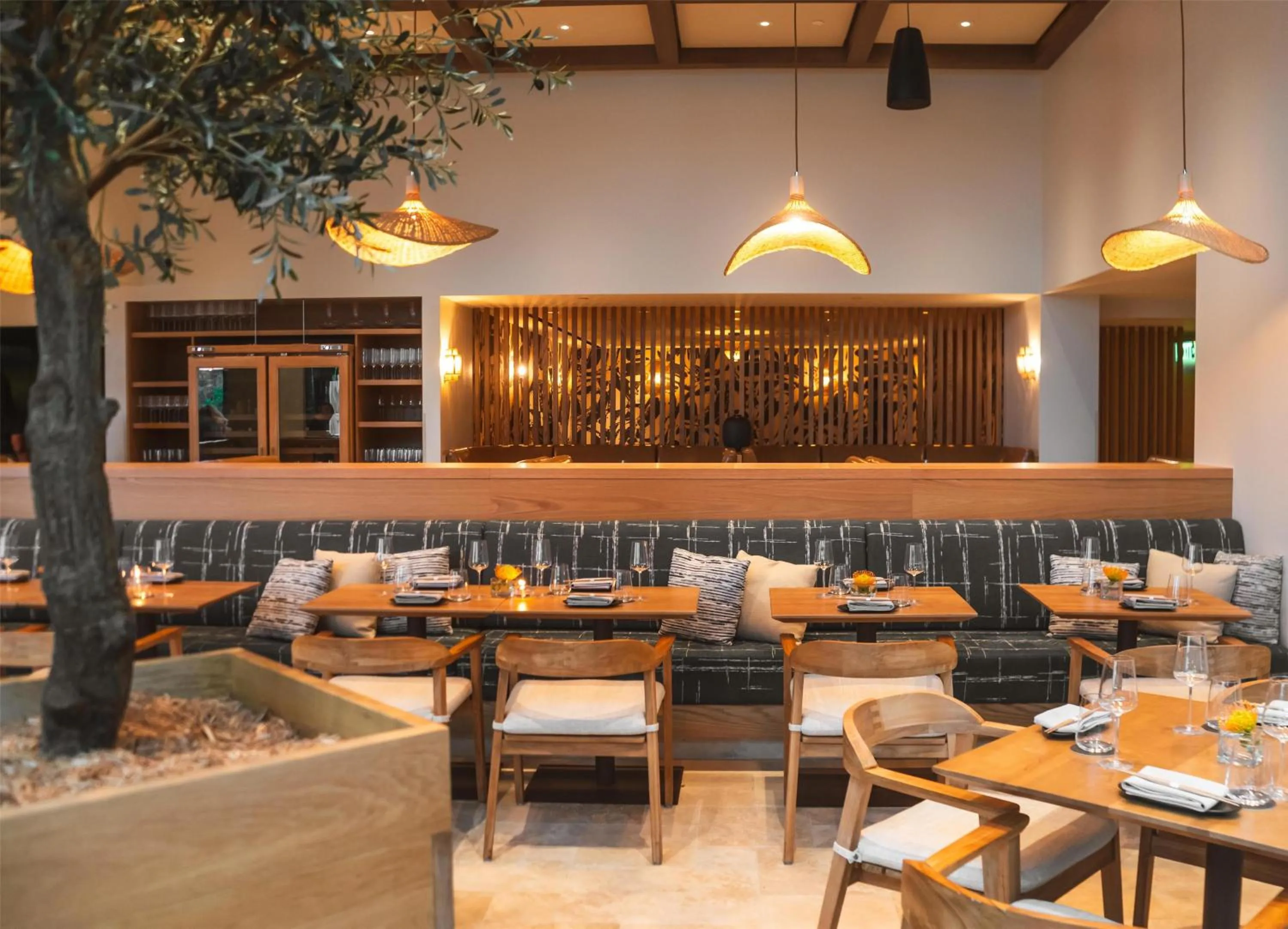 Restaurant/places to eat in Waterstone Resort & Marina Boca Raton, Curio Collection by Hilton