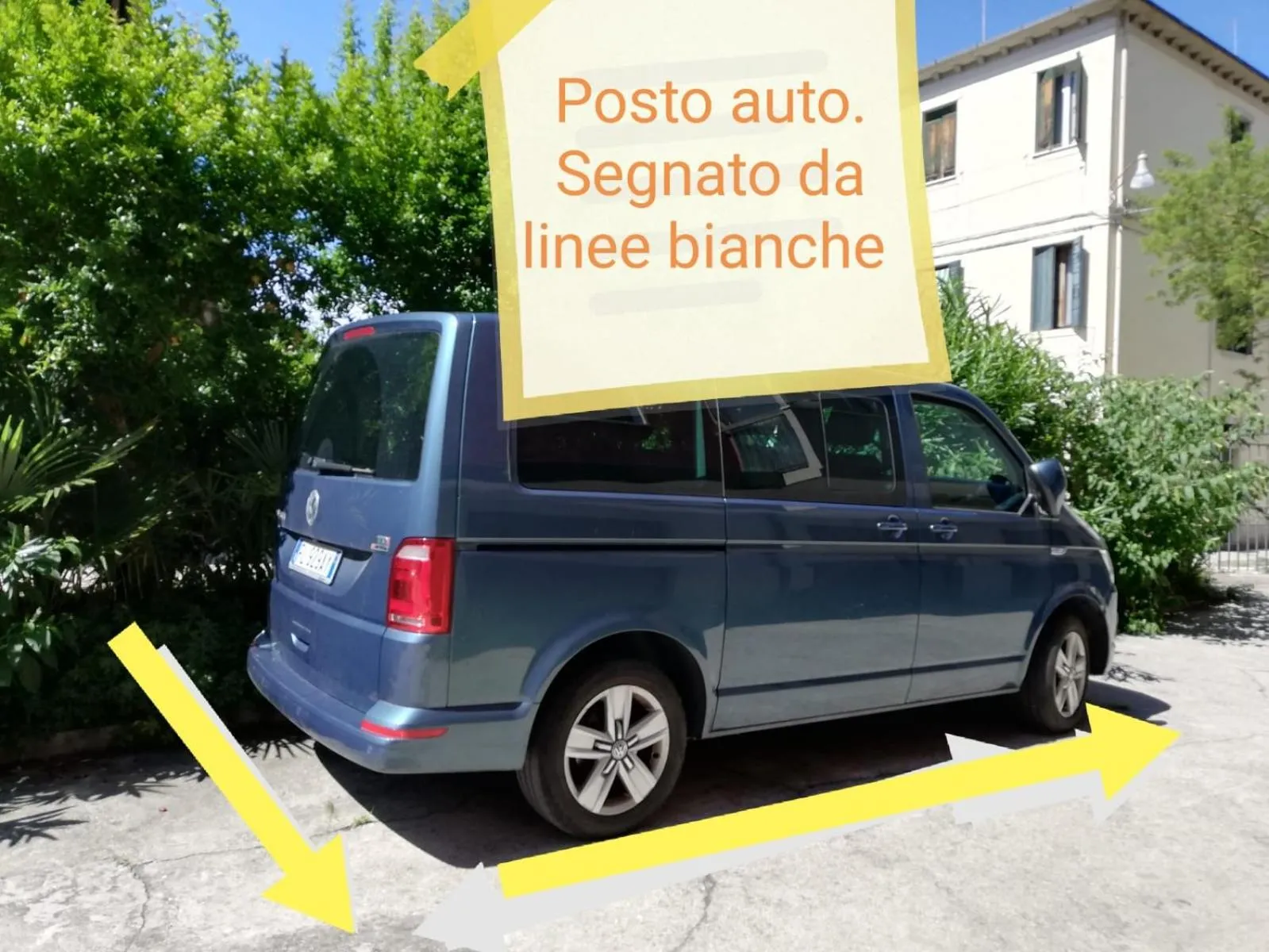 Parking in Da Emi E Giuly